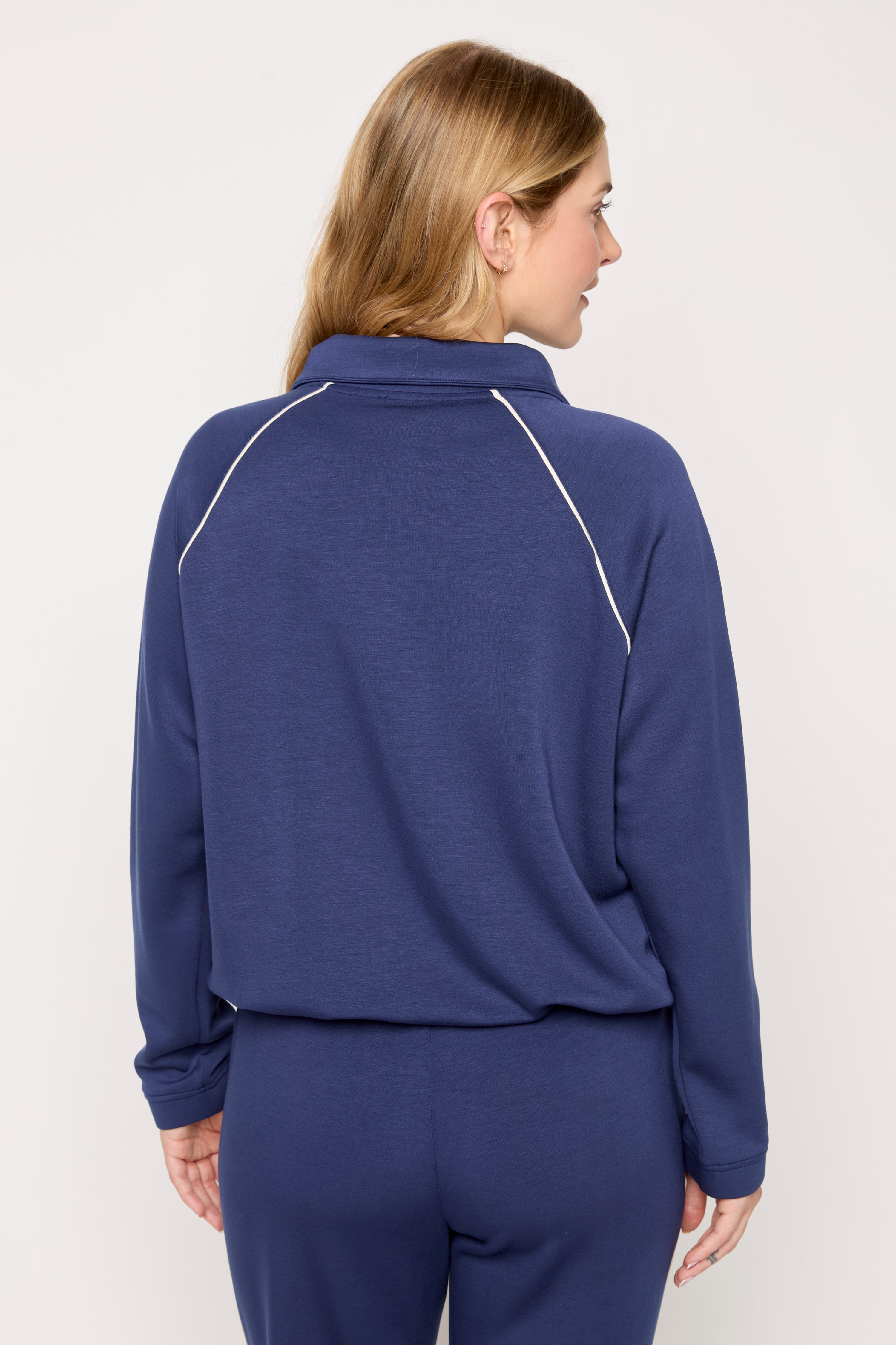 Scuba Half Zip Pull Over