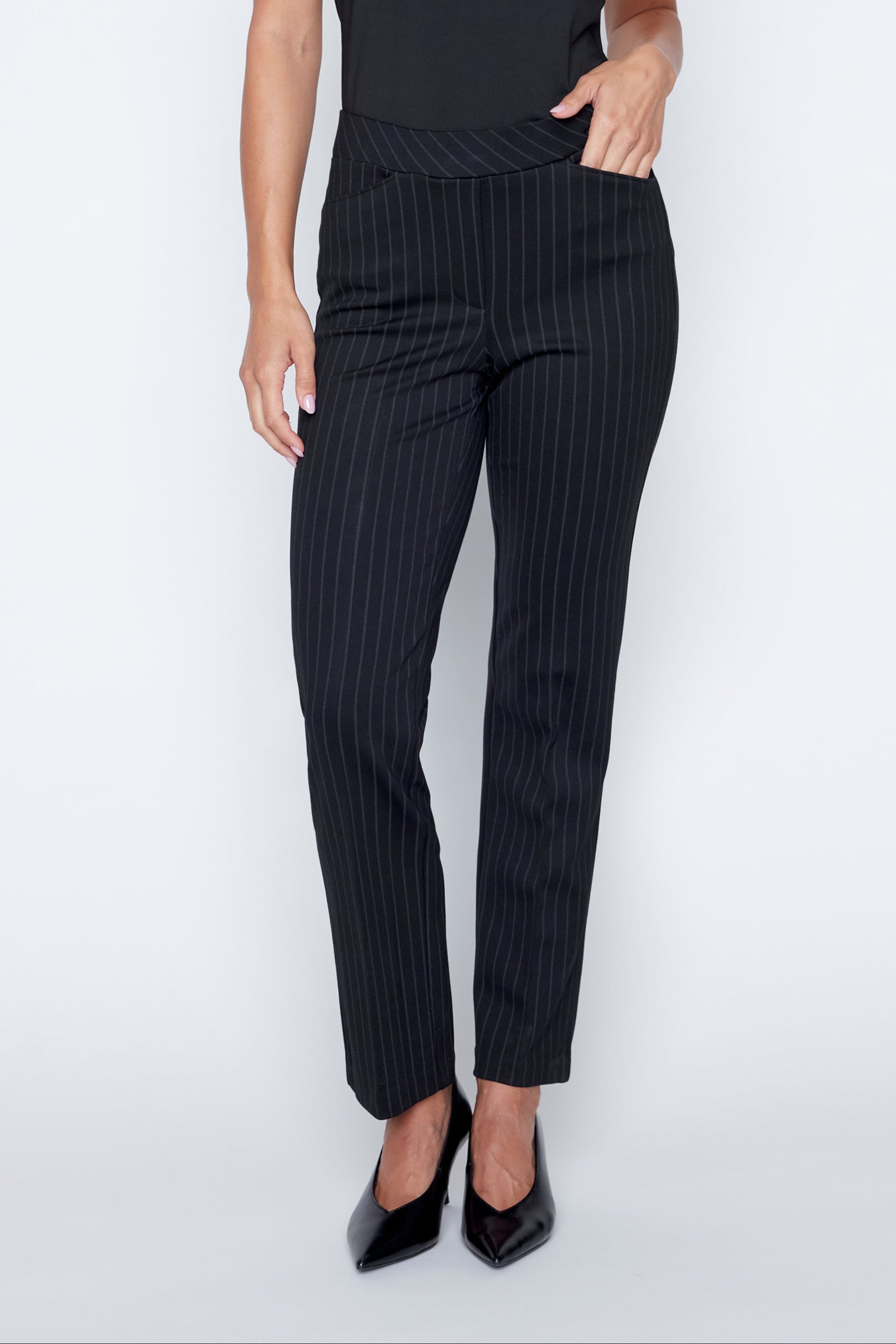 Le pantalon jambe droit à rayures