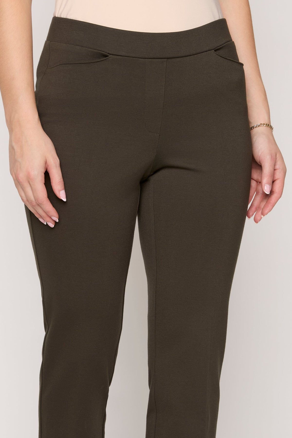 #Color_KHAKI