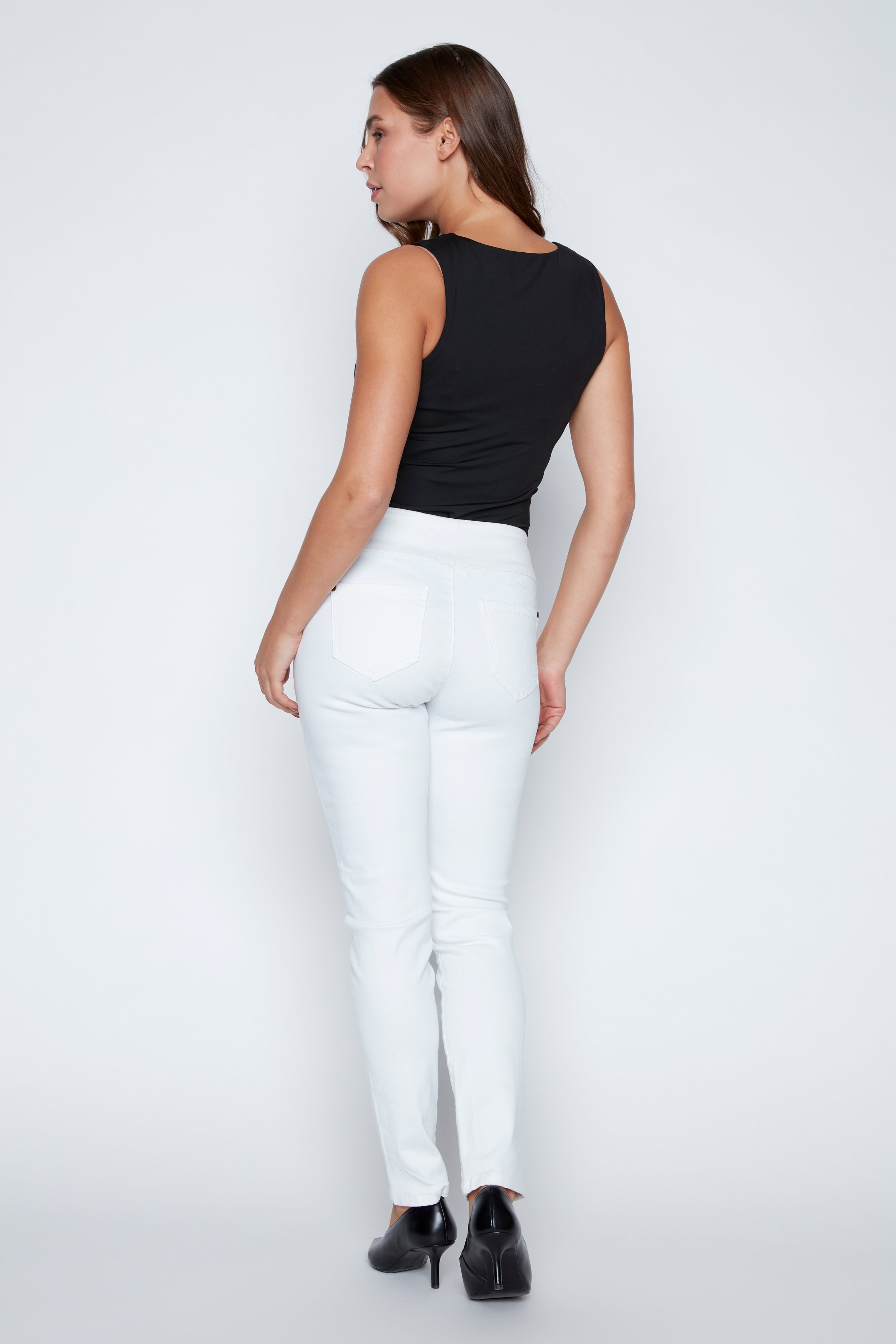 Pull on slim leg pant