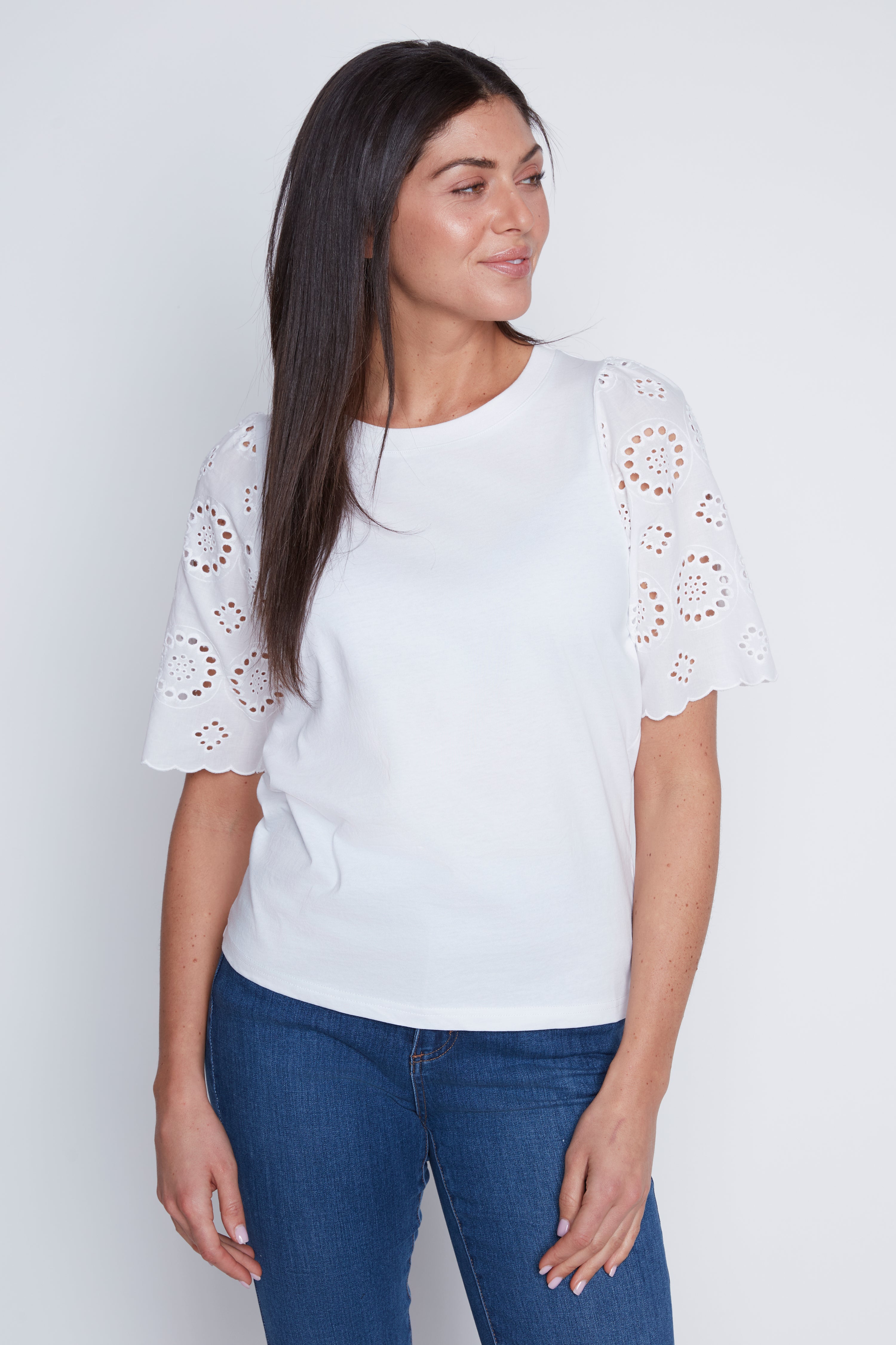 Solid t-shirt with eyelet sleeve