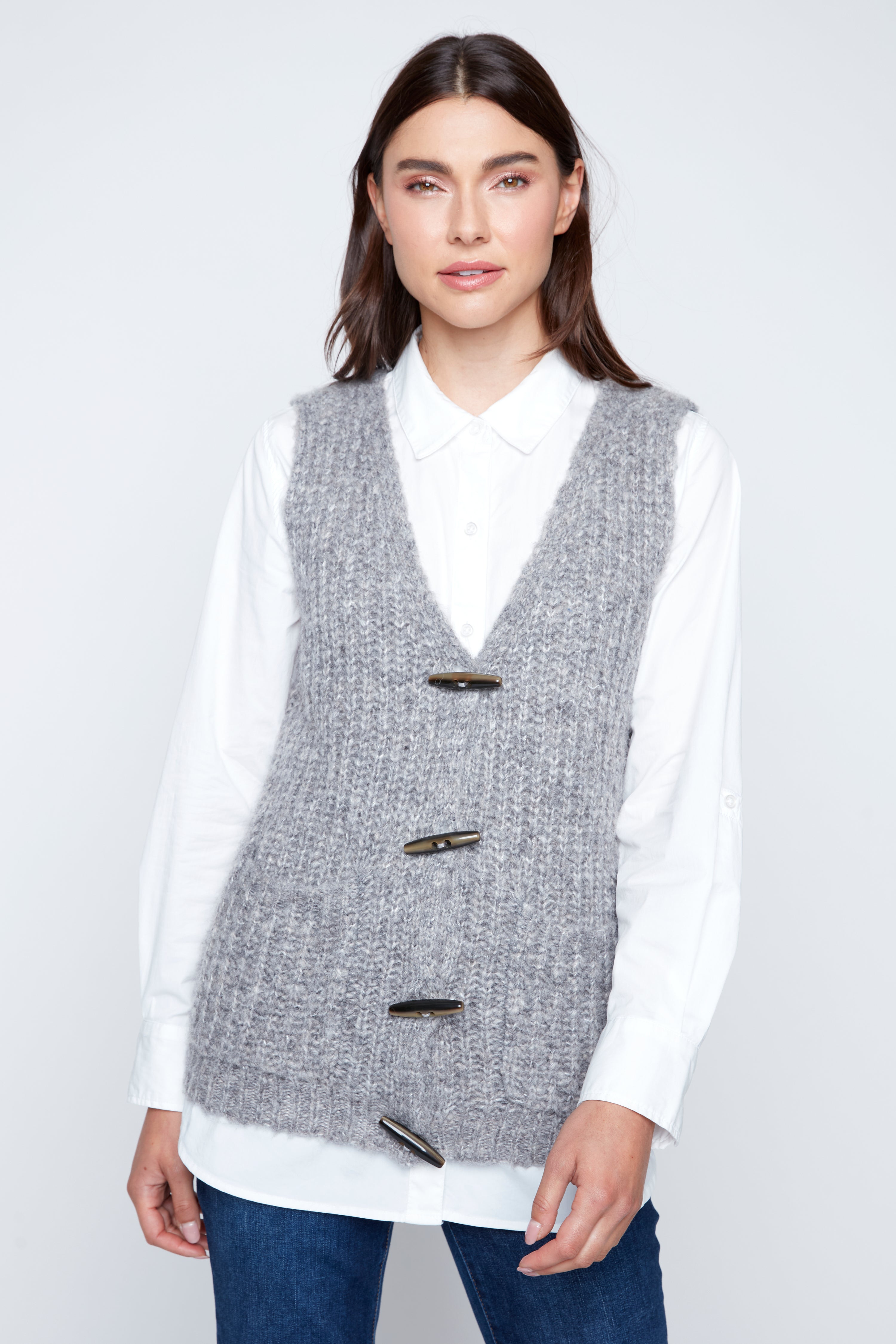 Sweater vest with pockets