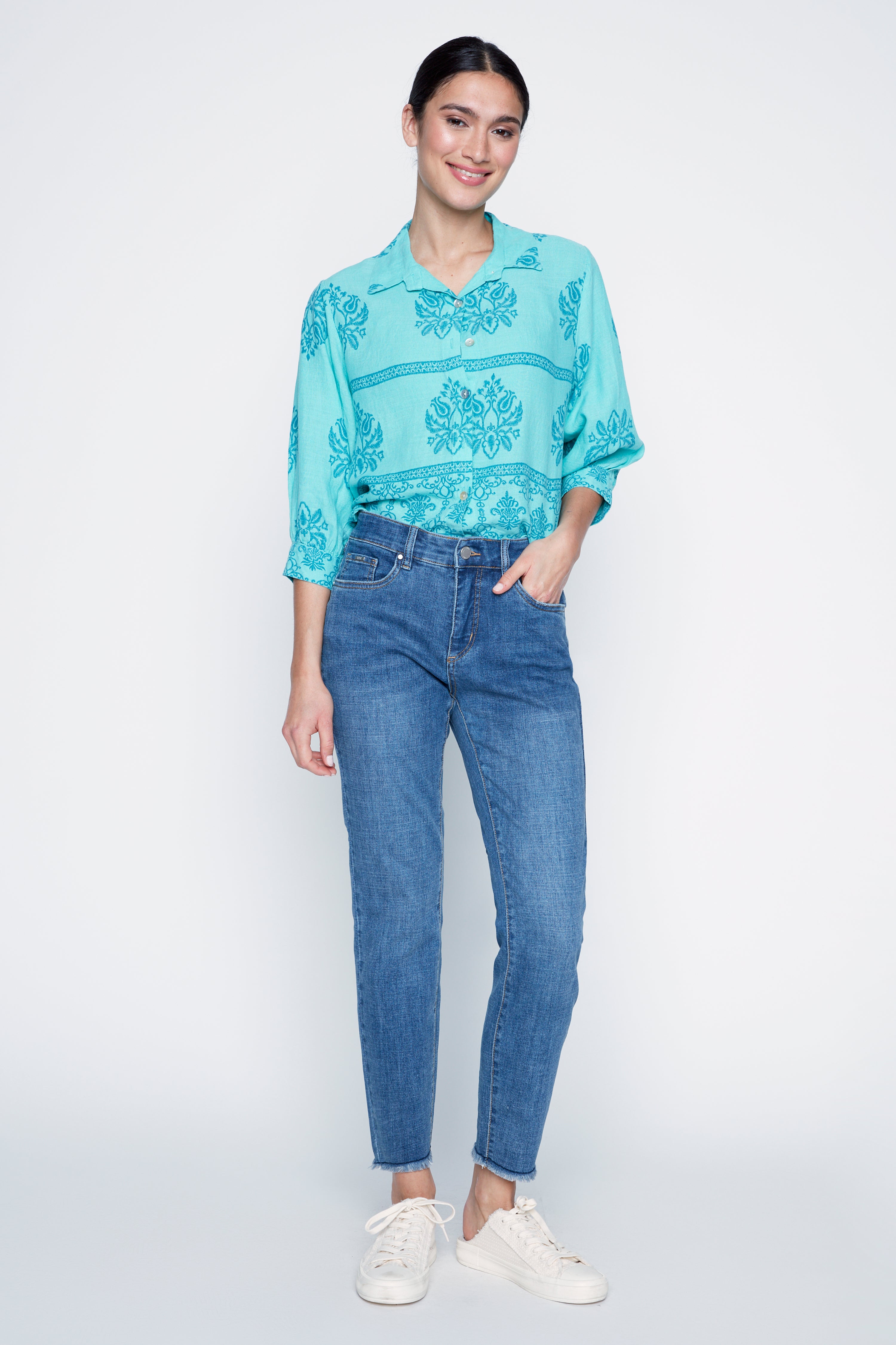 #Color_BLEU/BLUE