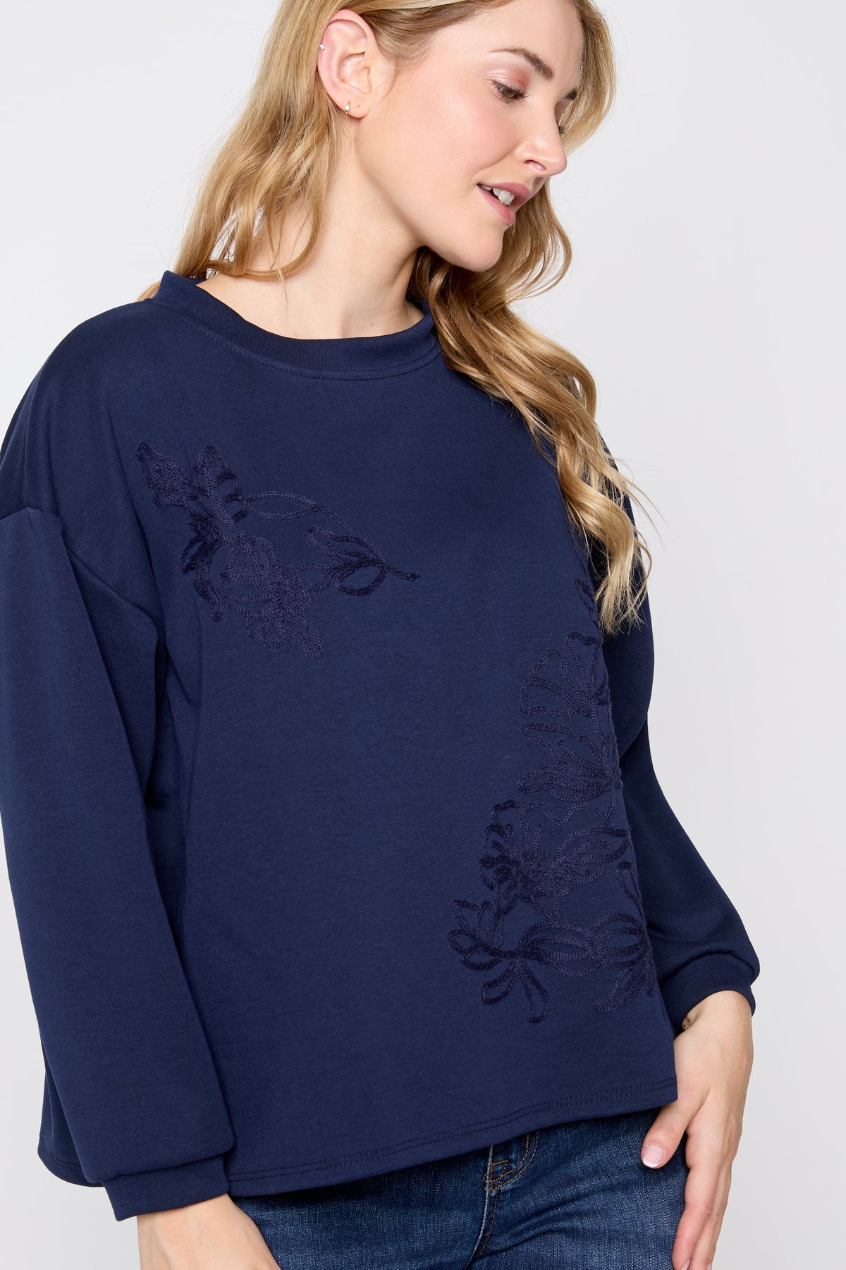 #color_NAVY
