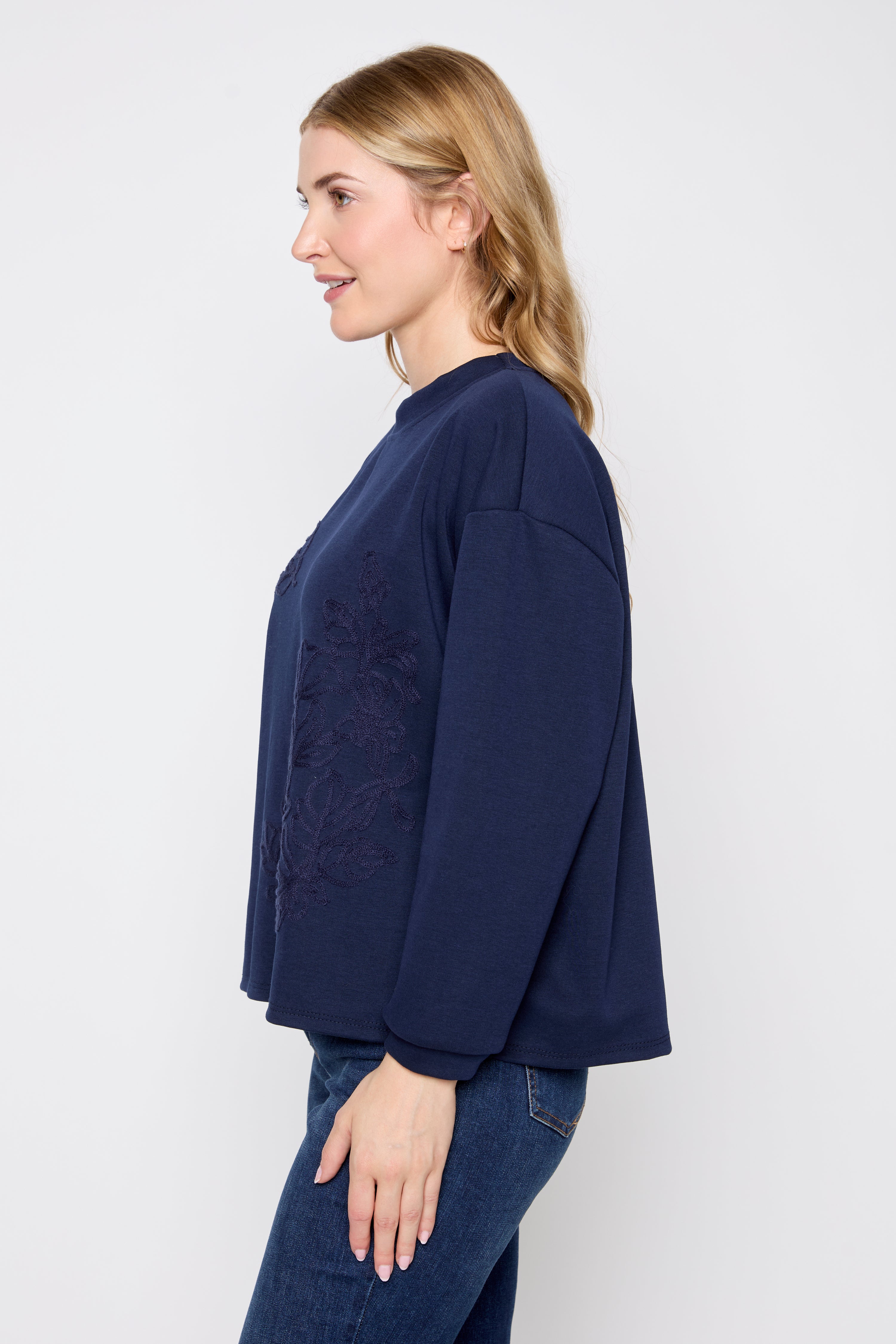 #color_NAVY