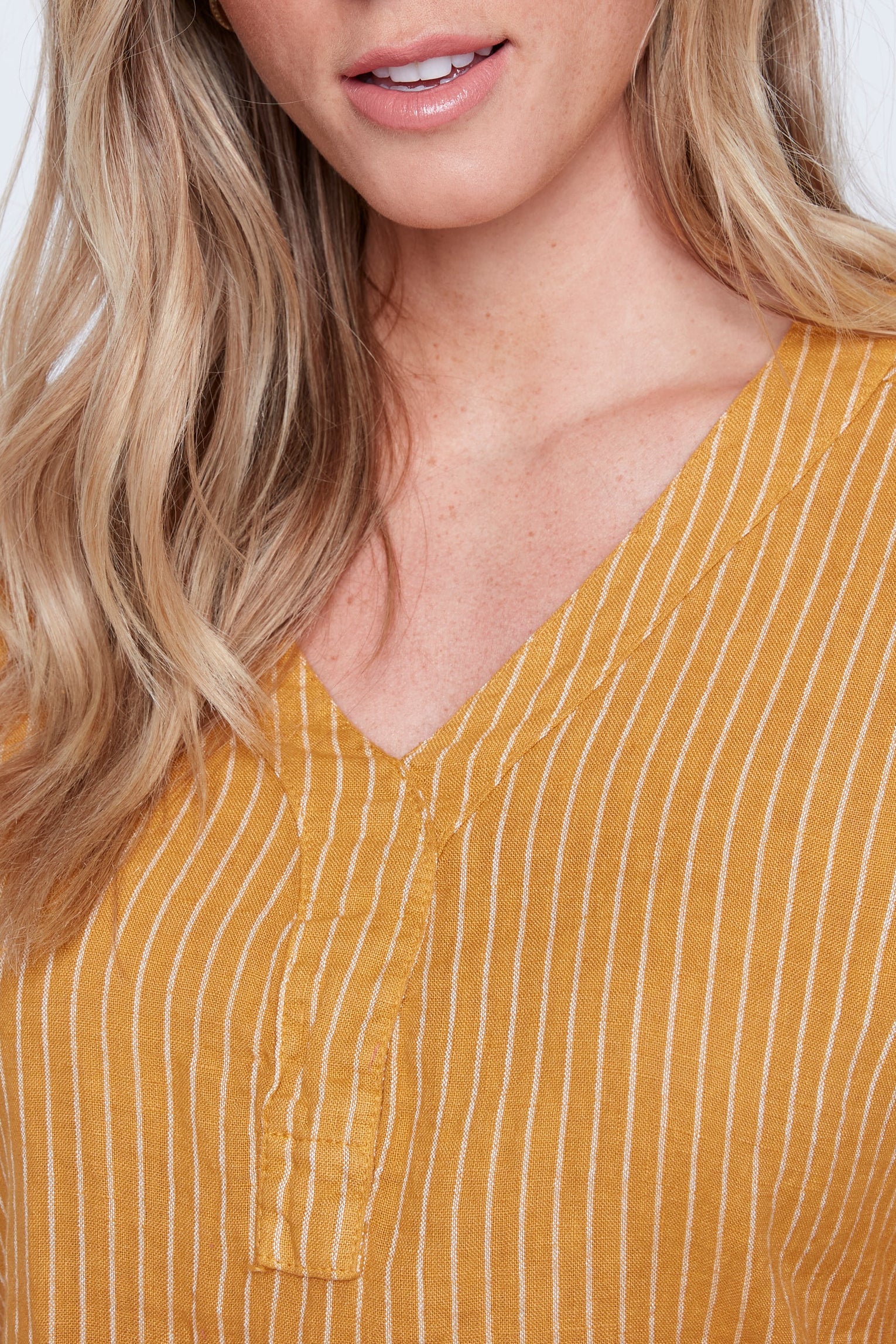 La robe en lin à rayures