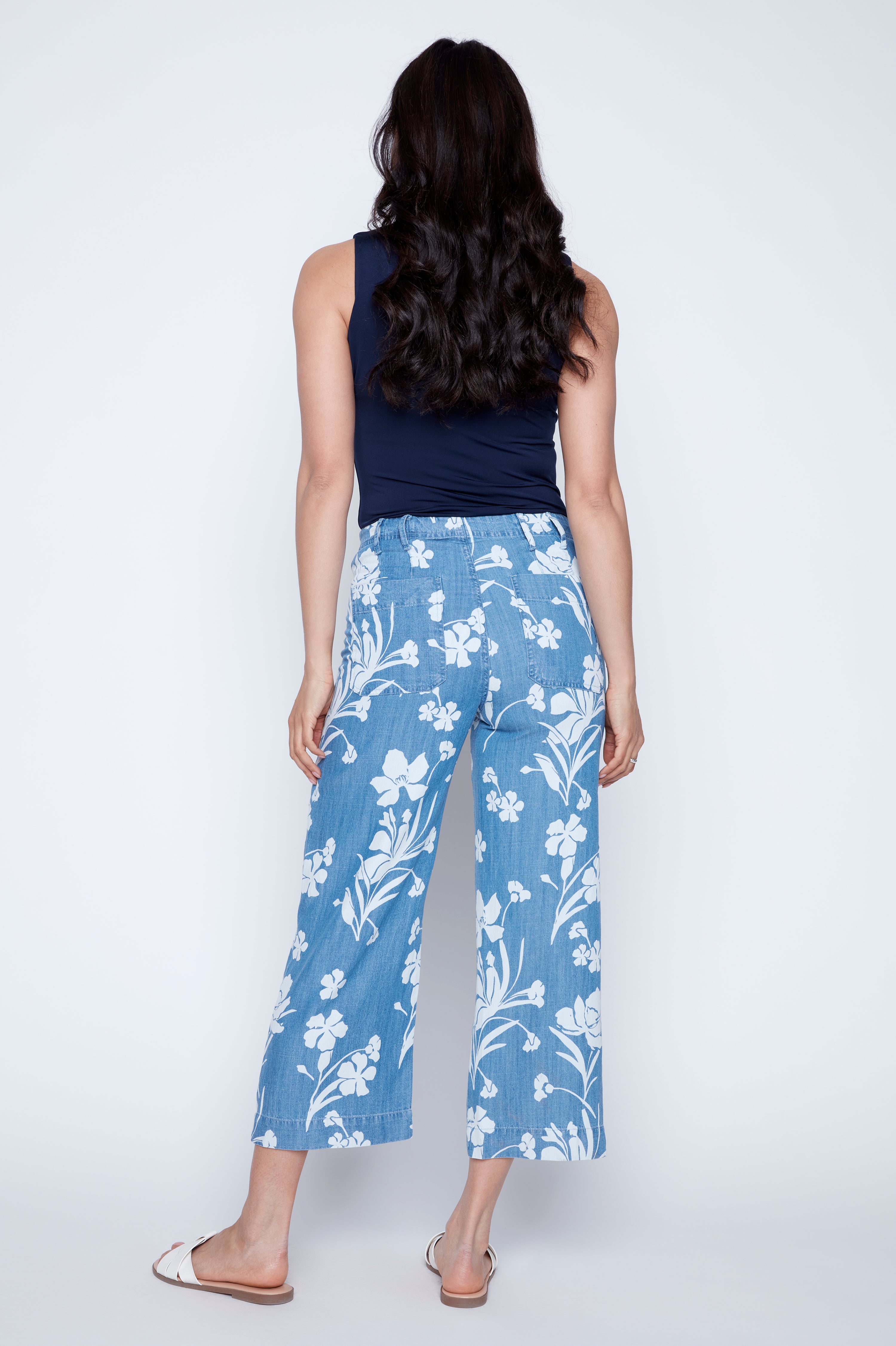 Le capri fleuri à jambes larges