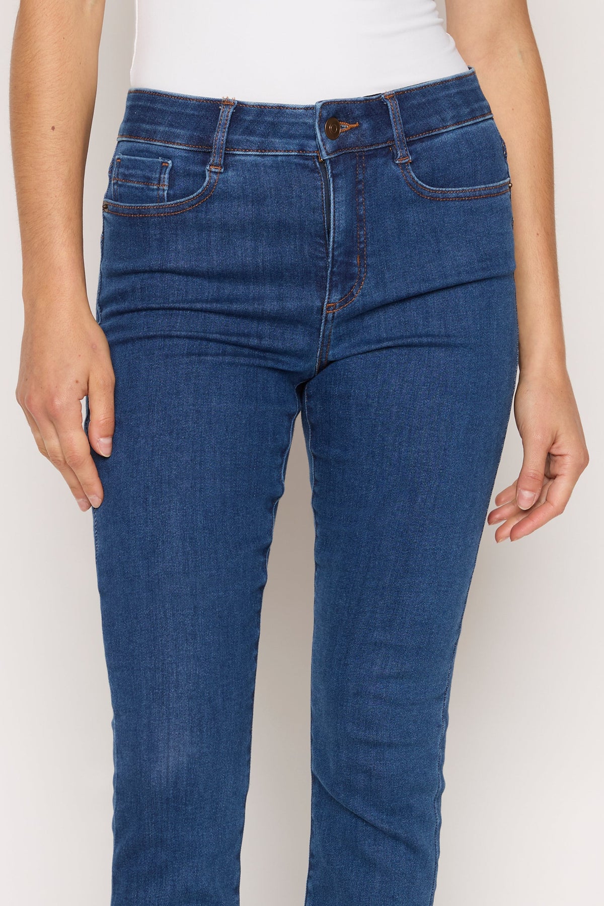 #Color_DENIM