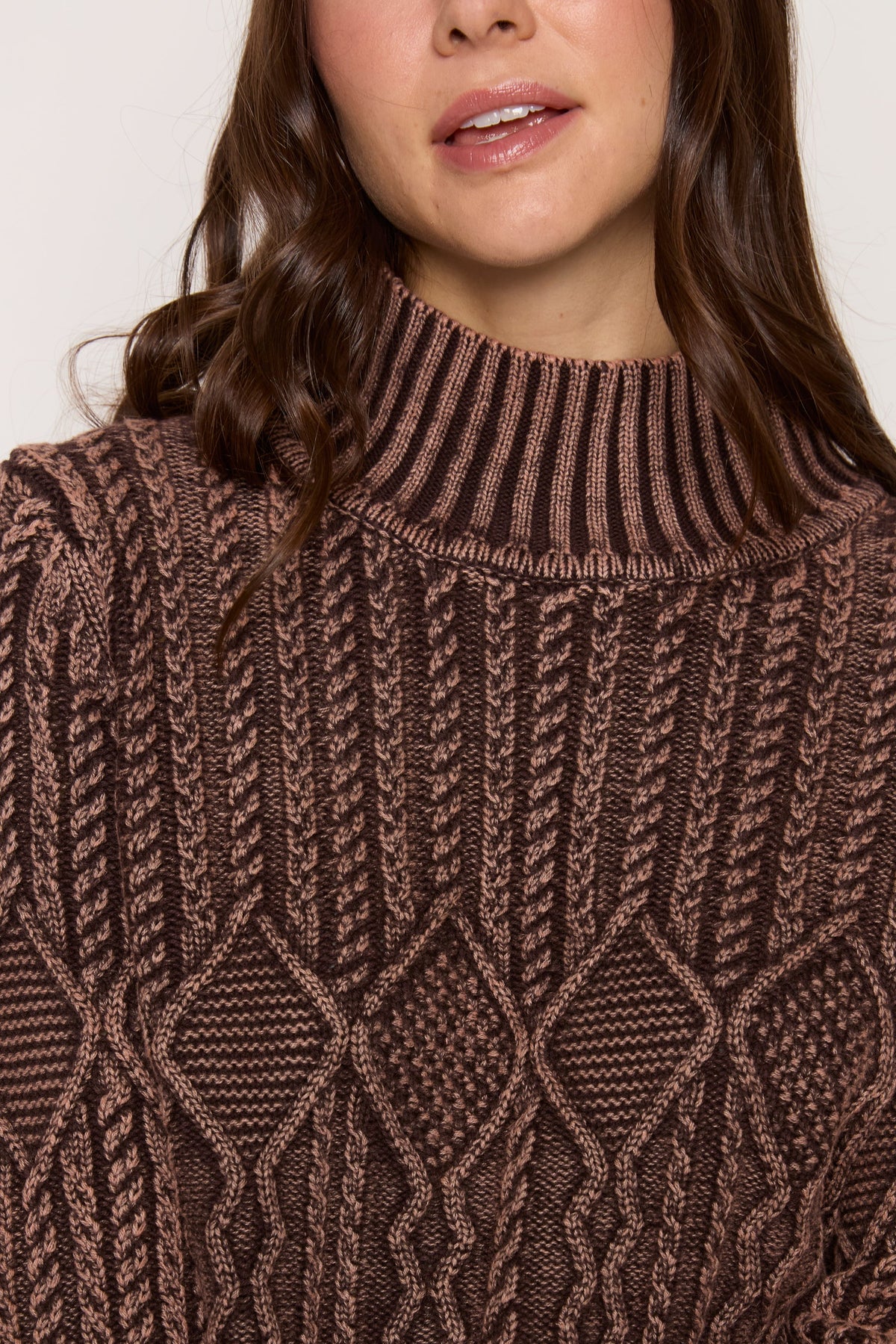#Color_BROWN