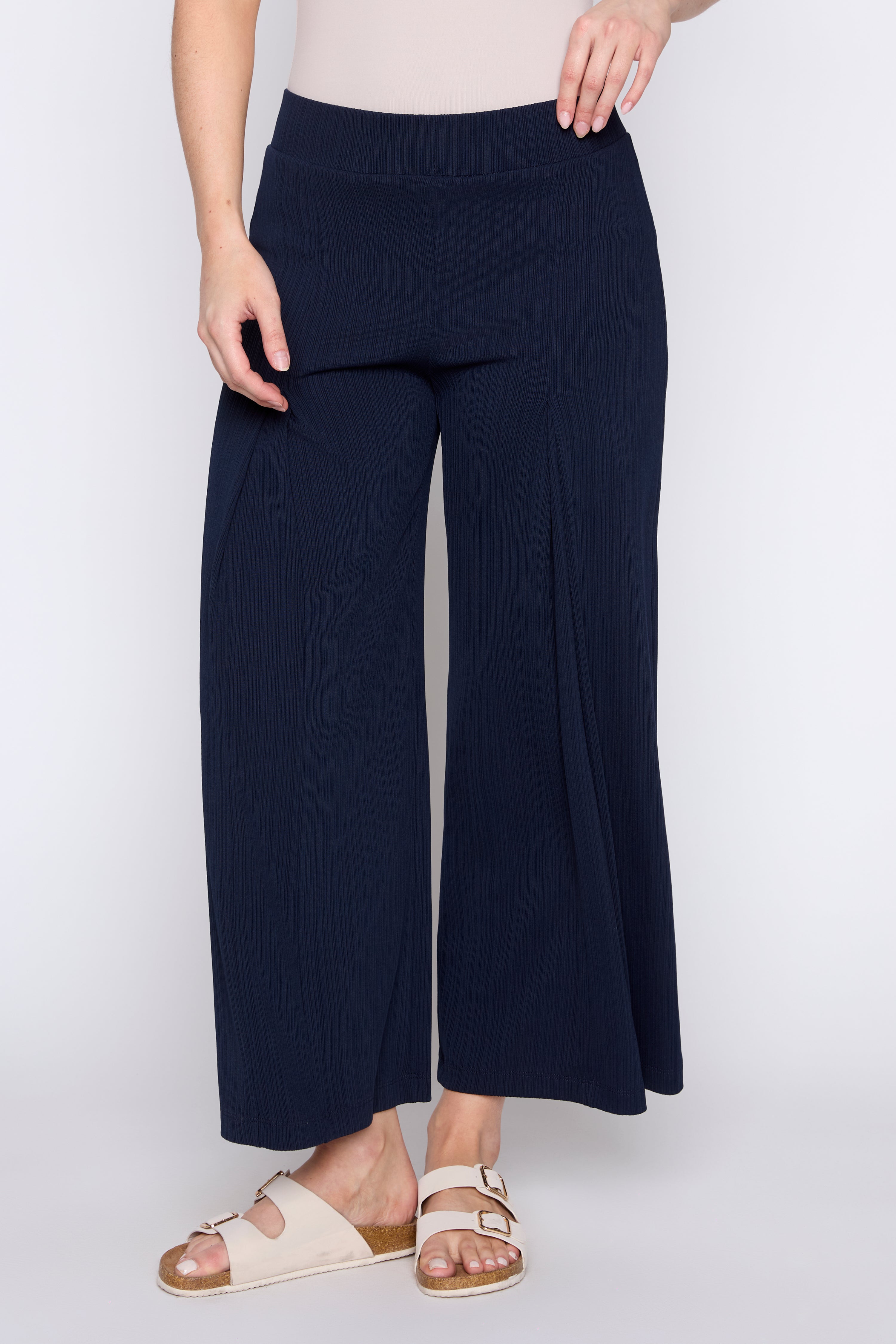 Wide leg pant with front slit