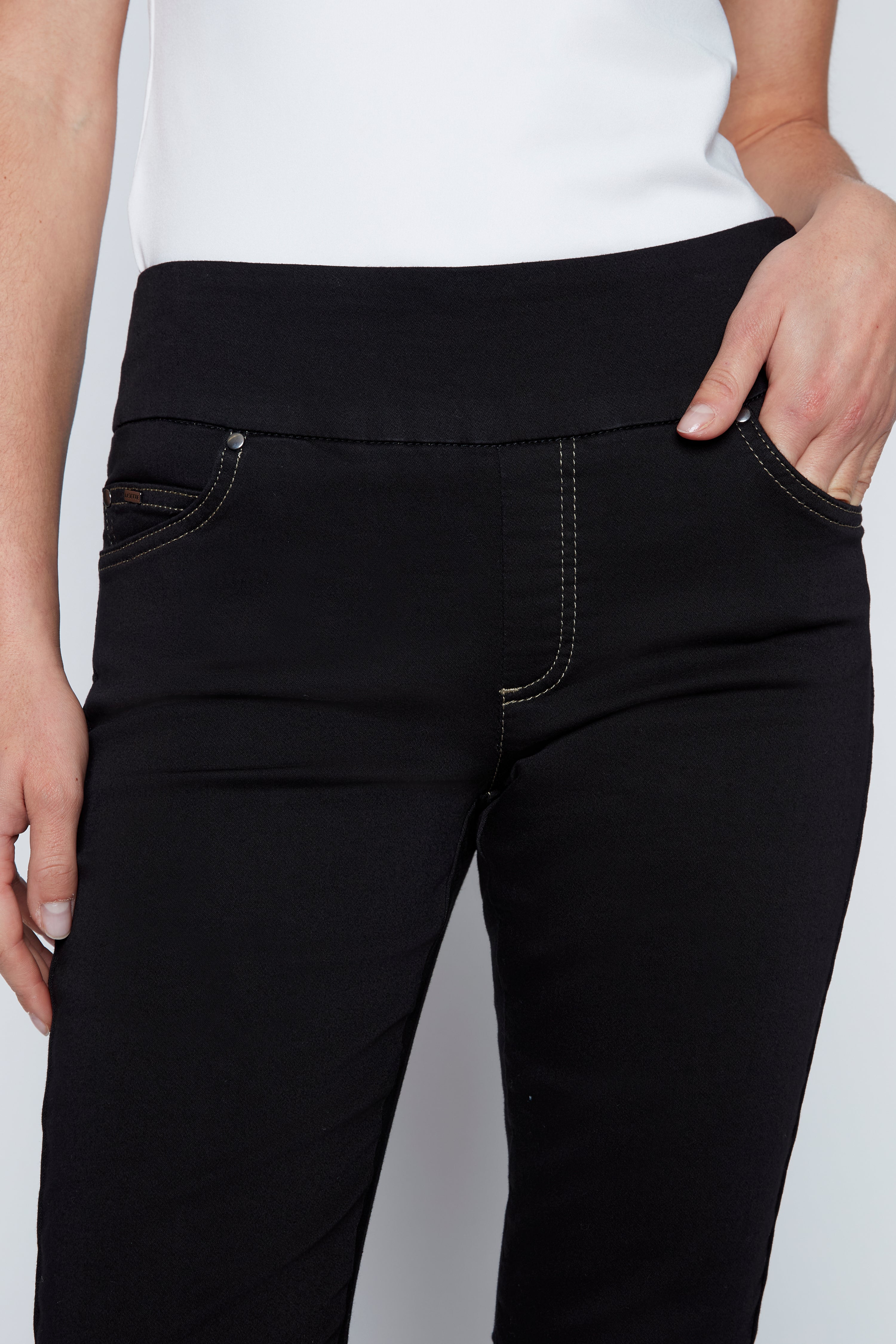 Slim leg denim pant