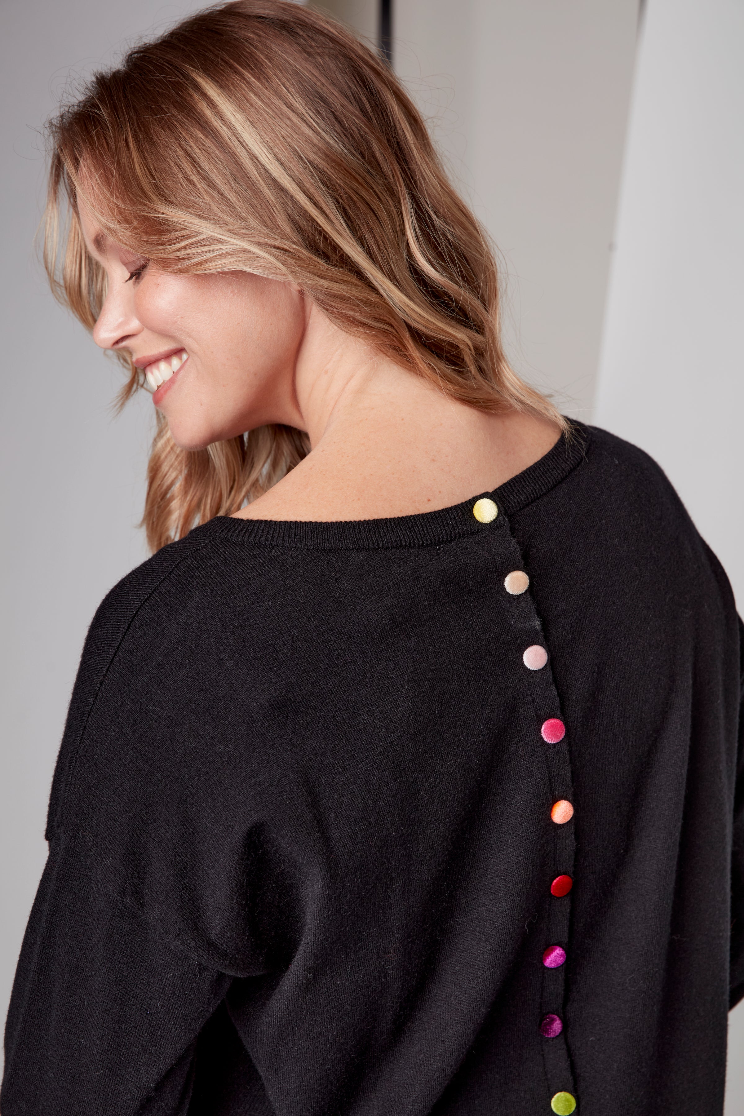 Tunic with colorful back button detail