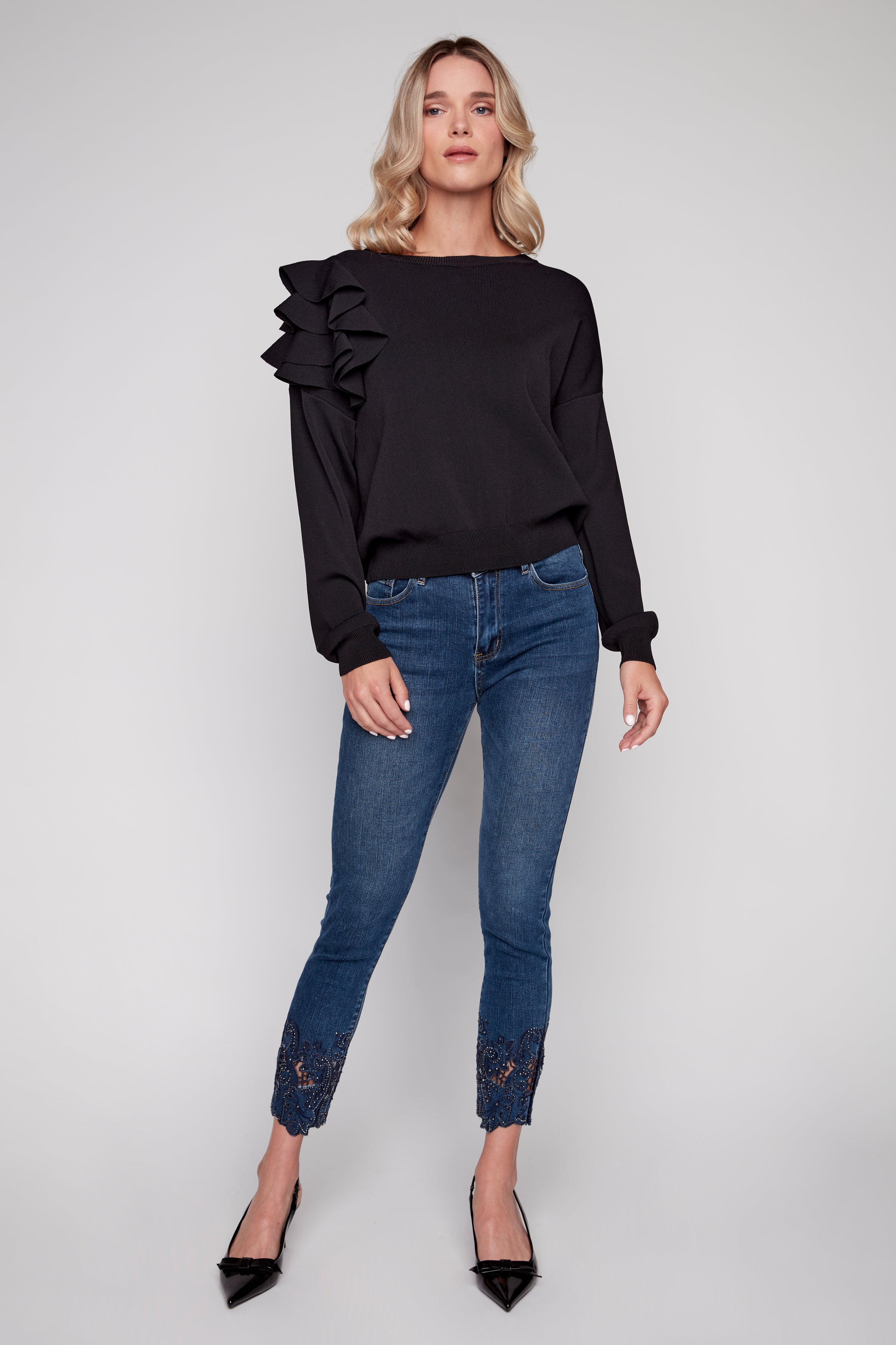 Embroidered slim leg jean