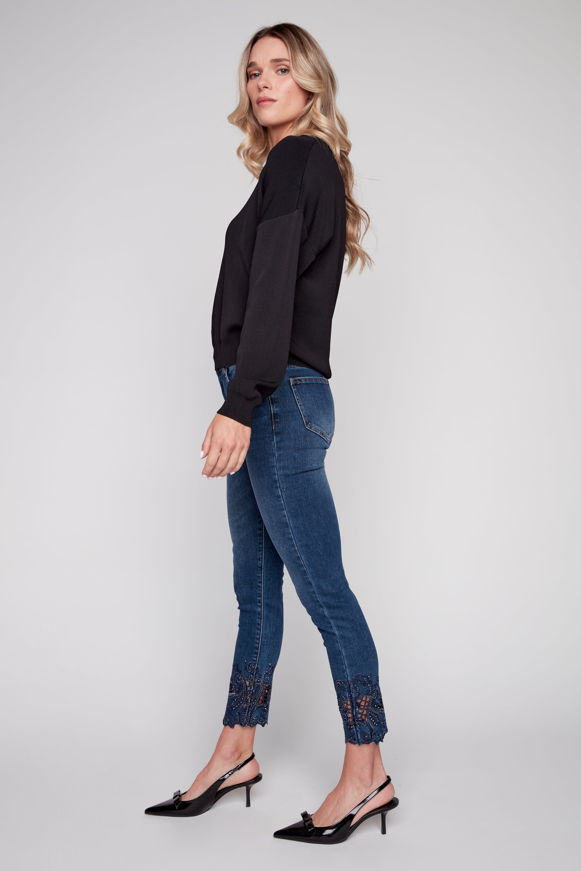 Embroidered slim leg jean