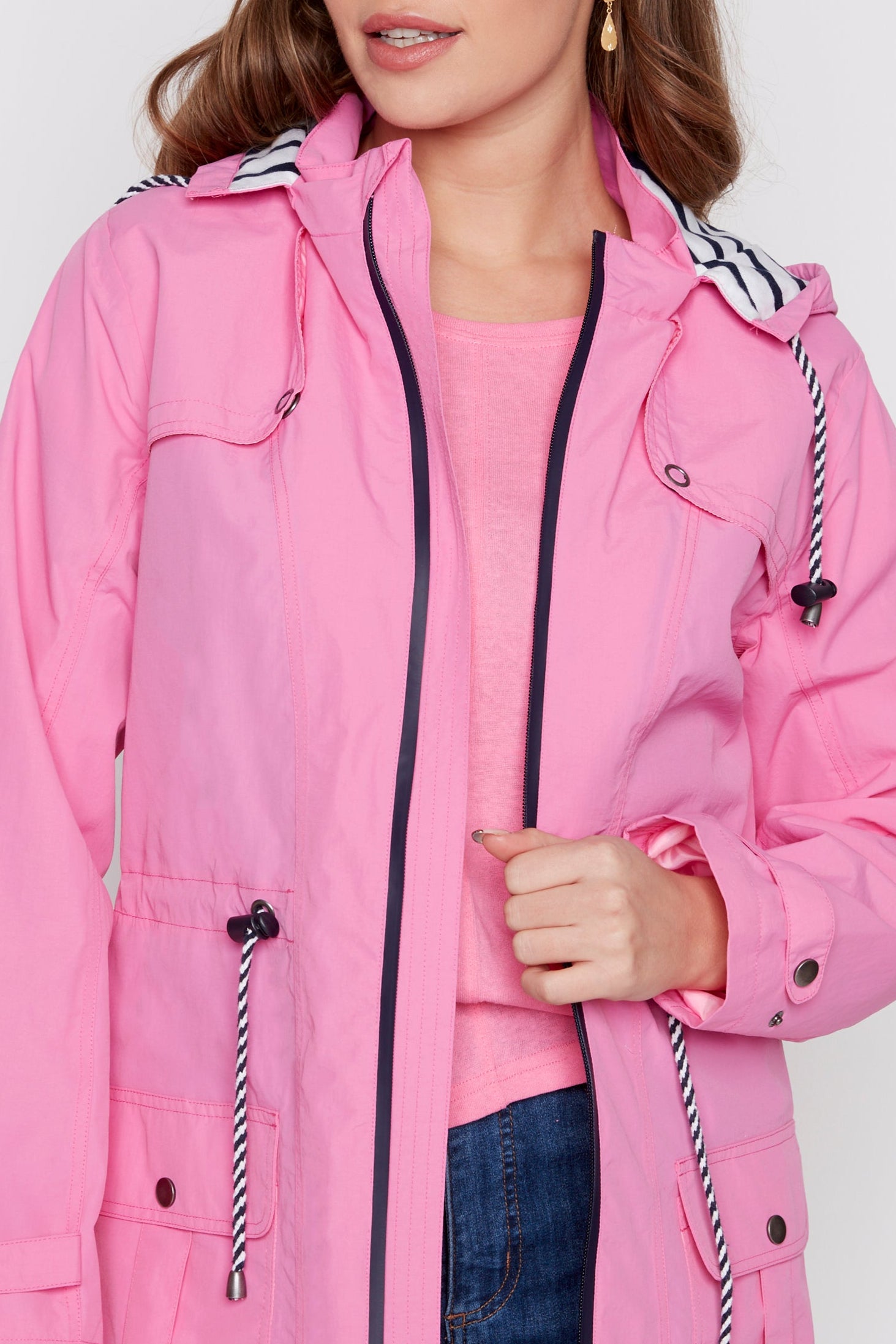 Raincoat with stripe lining