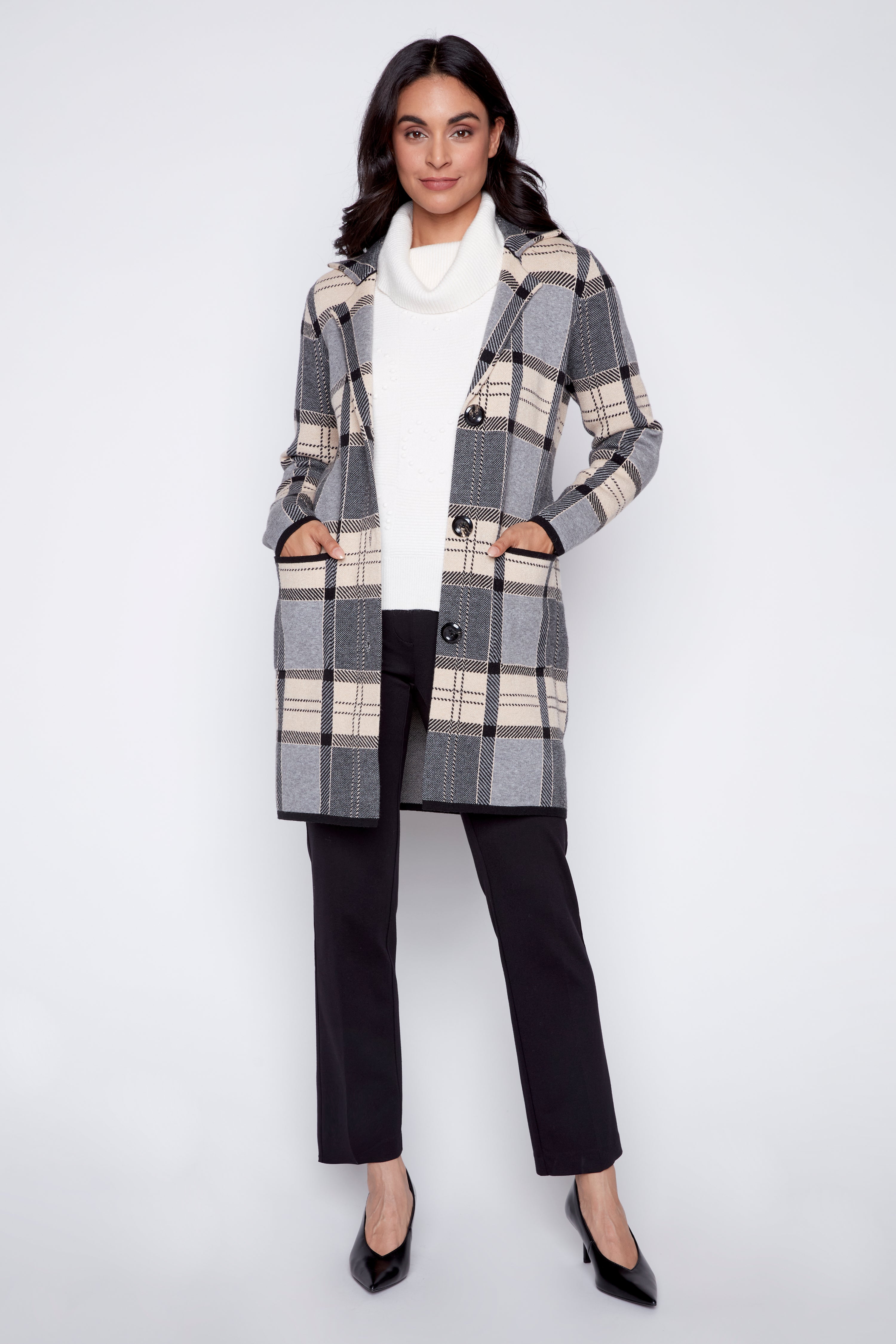 Le manteau-cardigan à carreaux