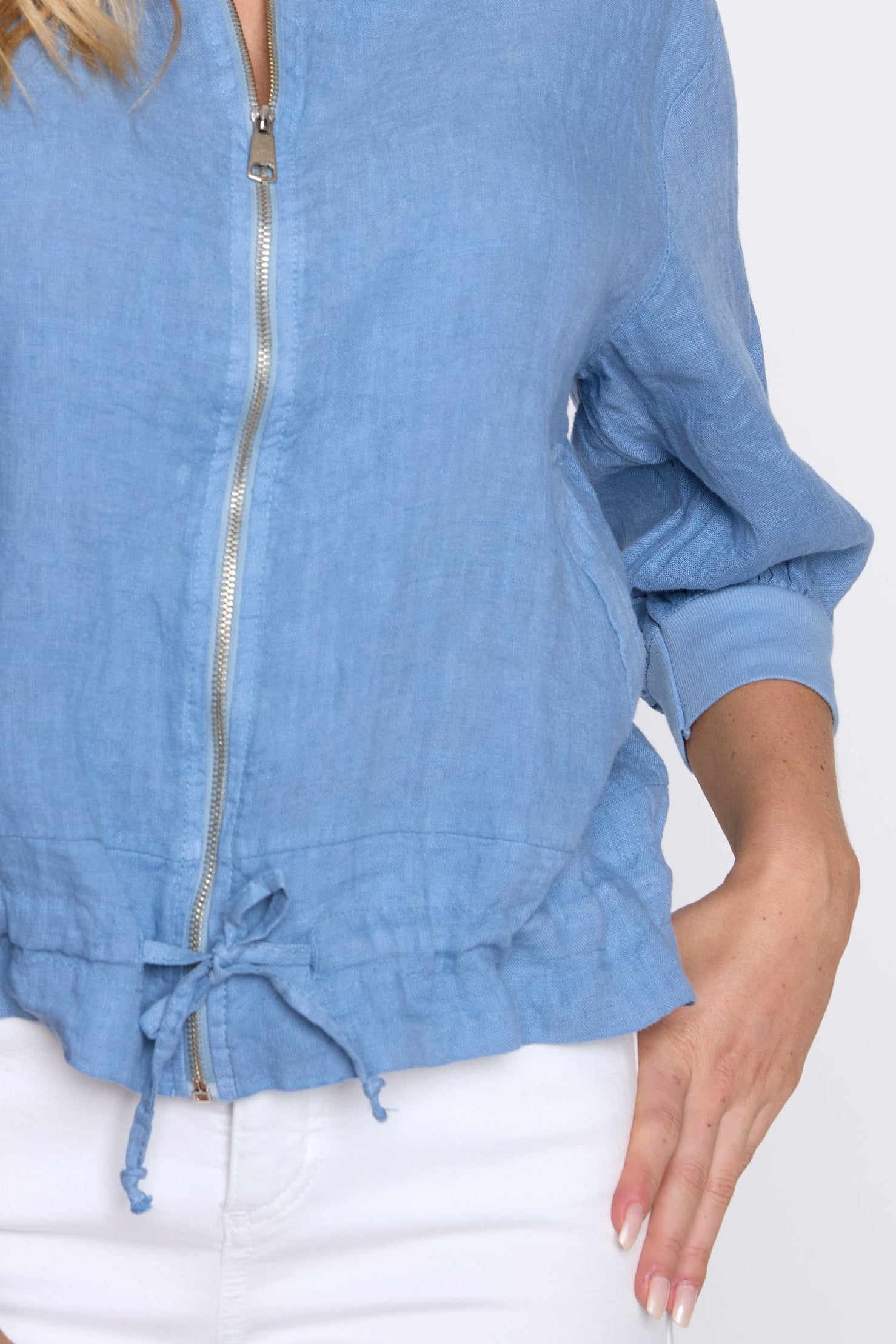 #color_DENIM