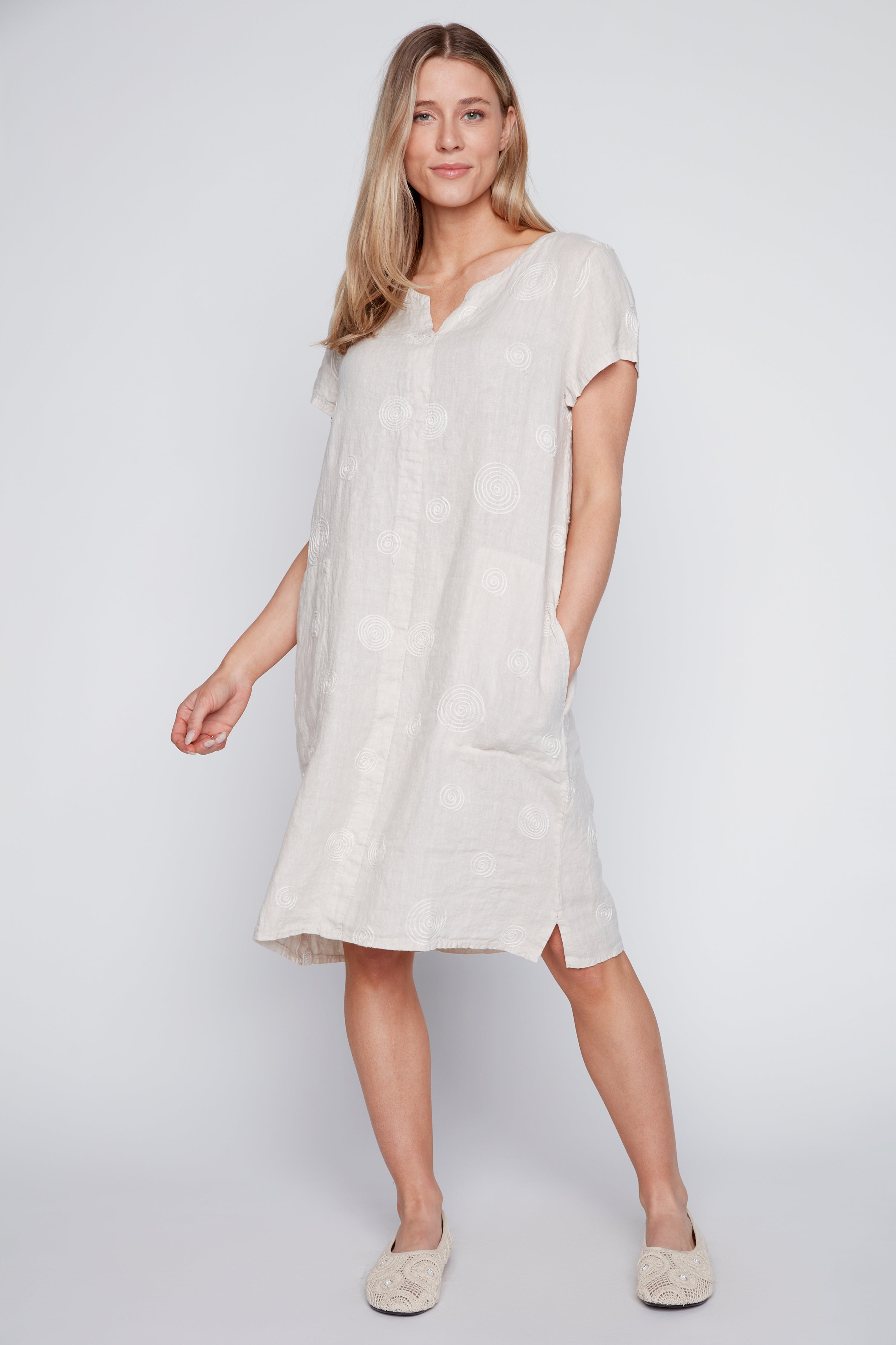 Circle embroidery linen dress