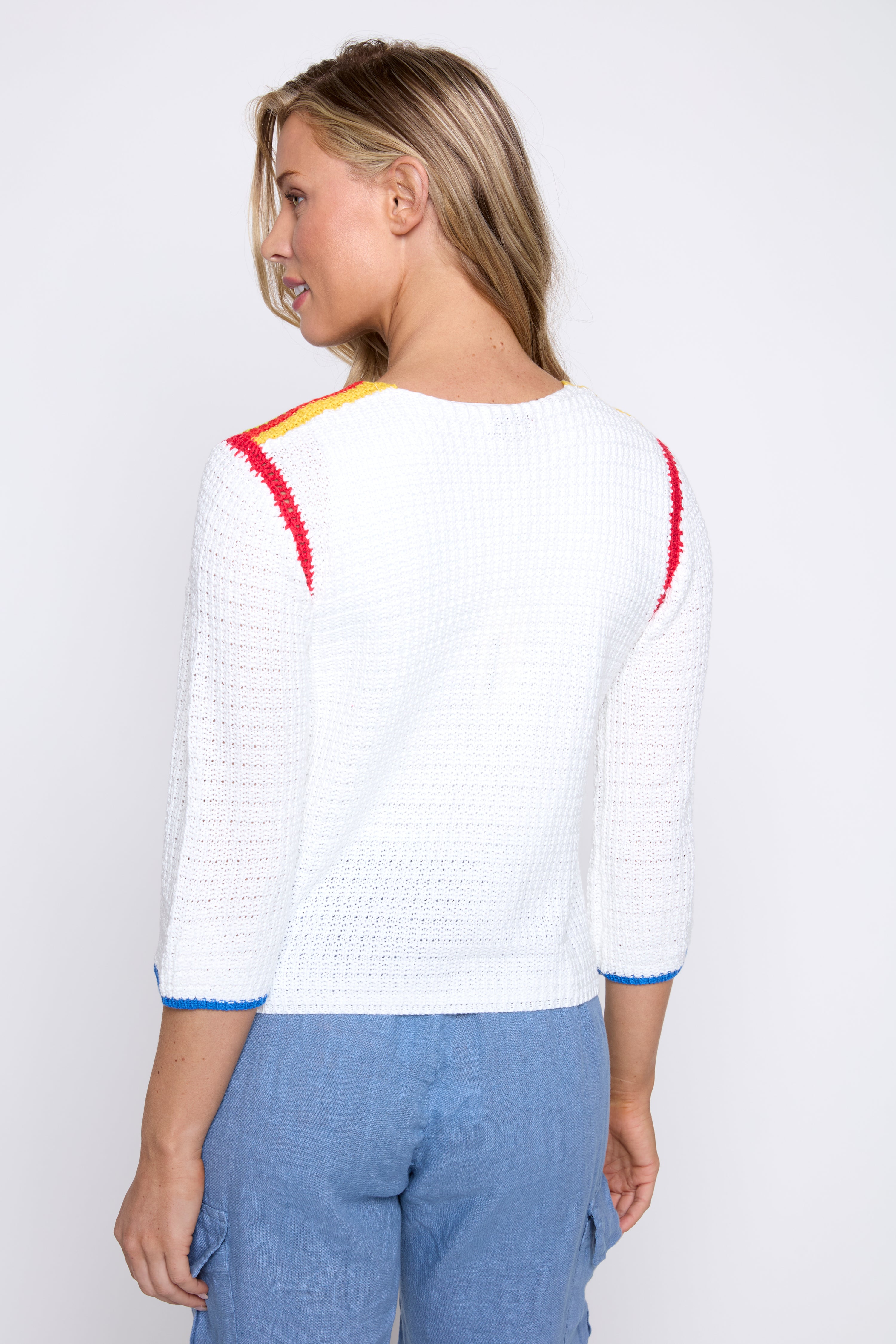 Le cardigan avec broderie de fruits