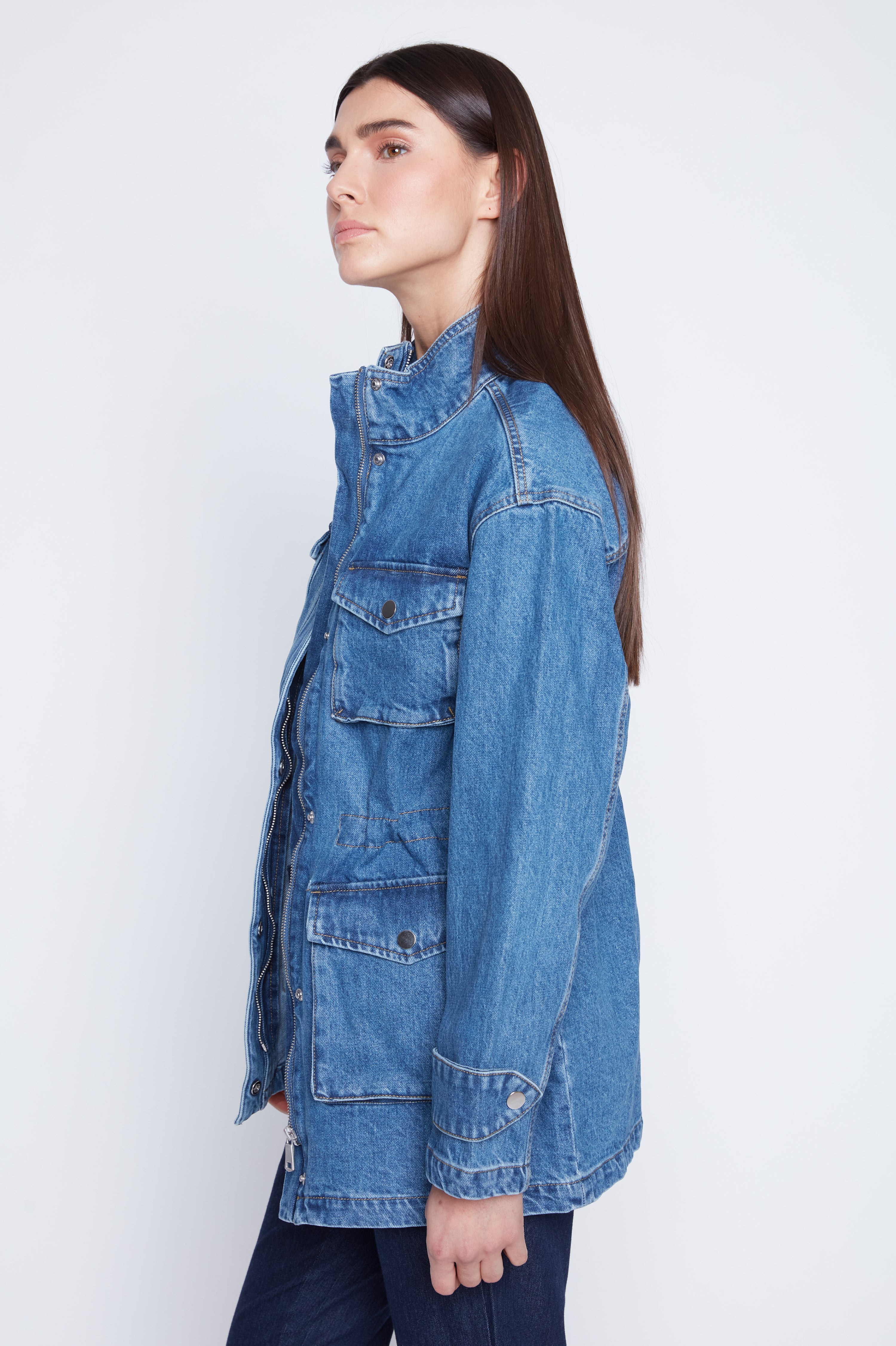 La veste utilitaire en denim