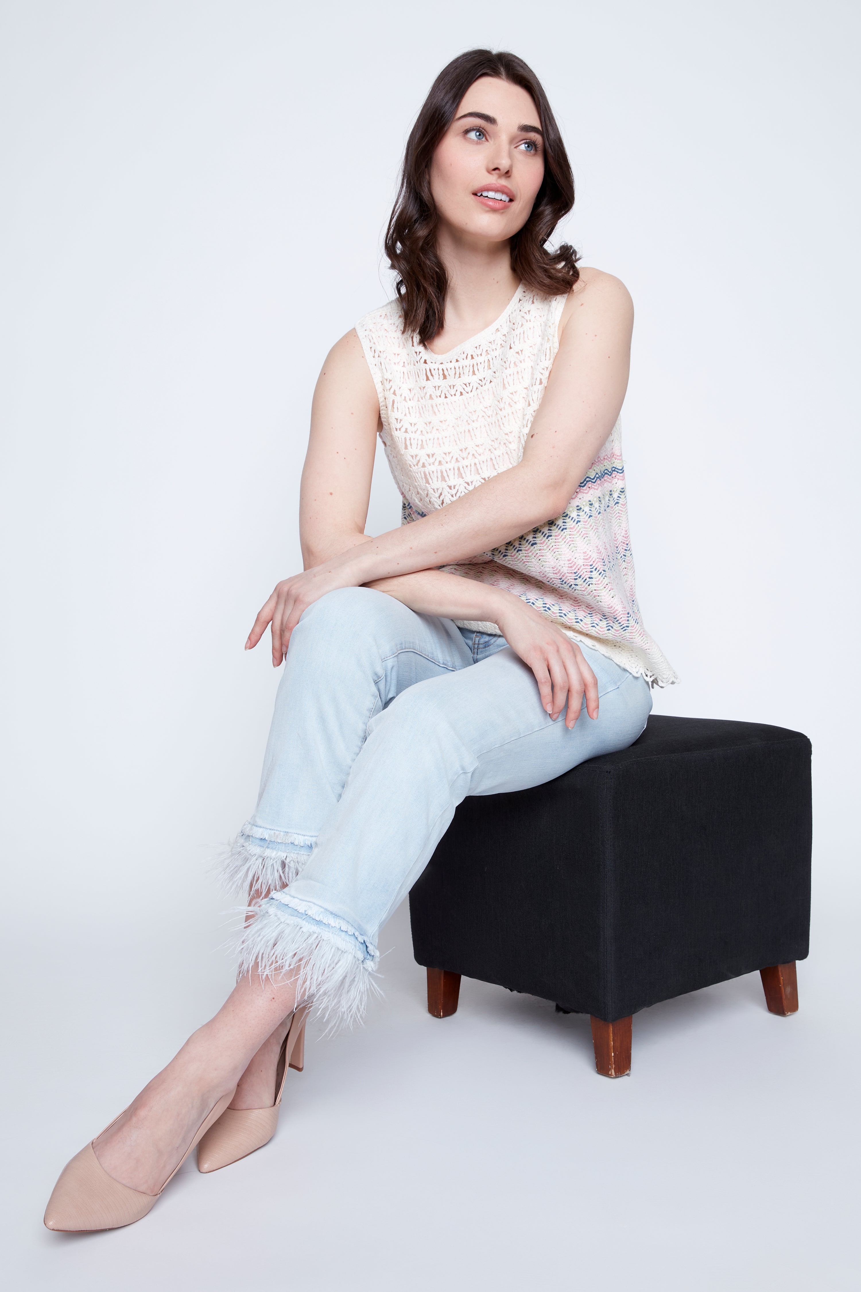 Le haut en crochet à motif zigzag