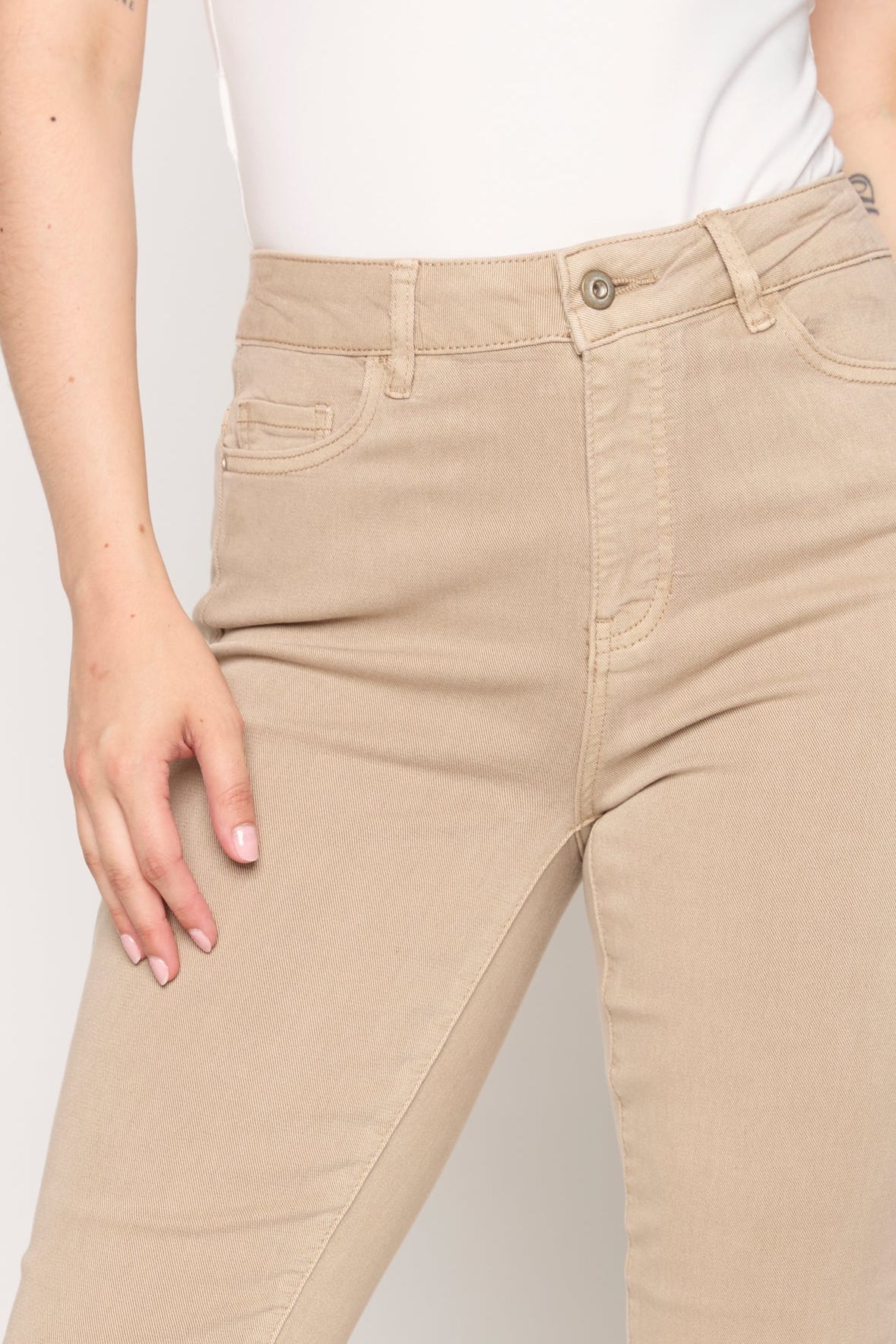 #Color_BEIGE