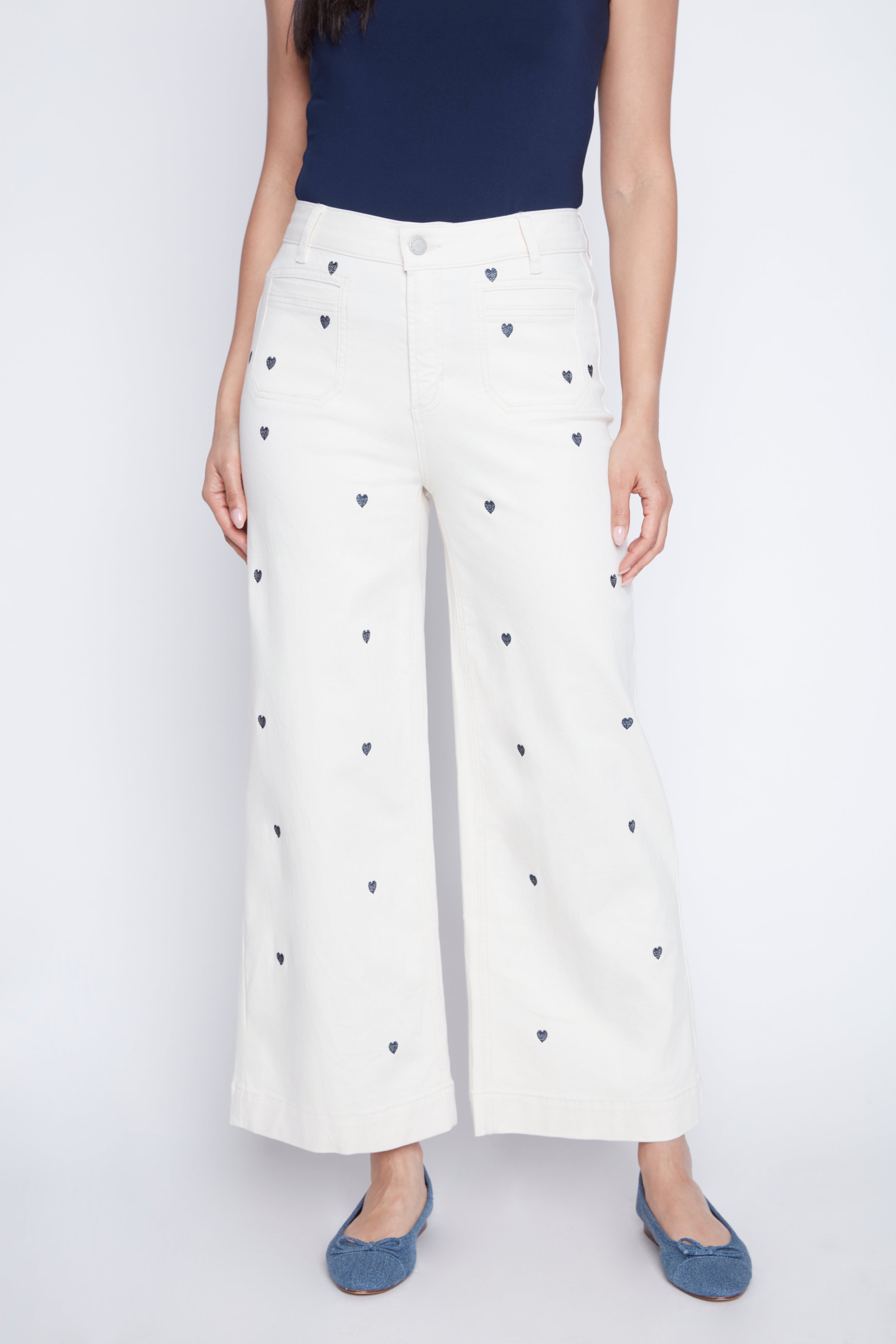 Wide leg heart embroidered jean