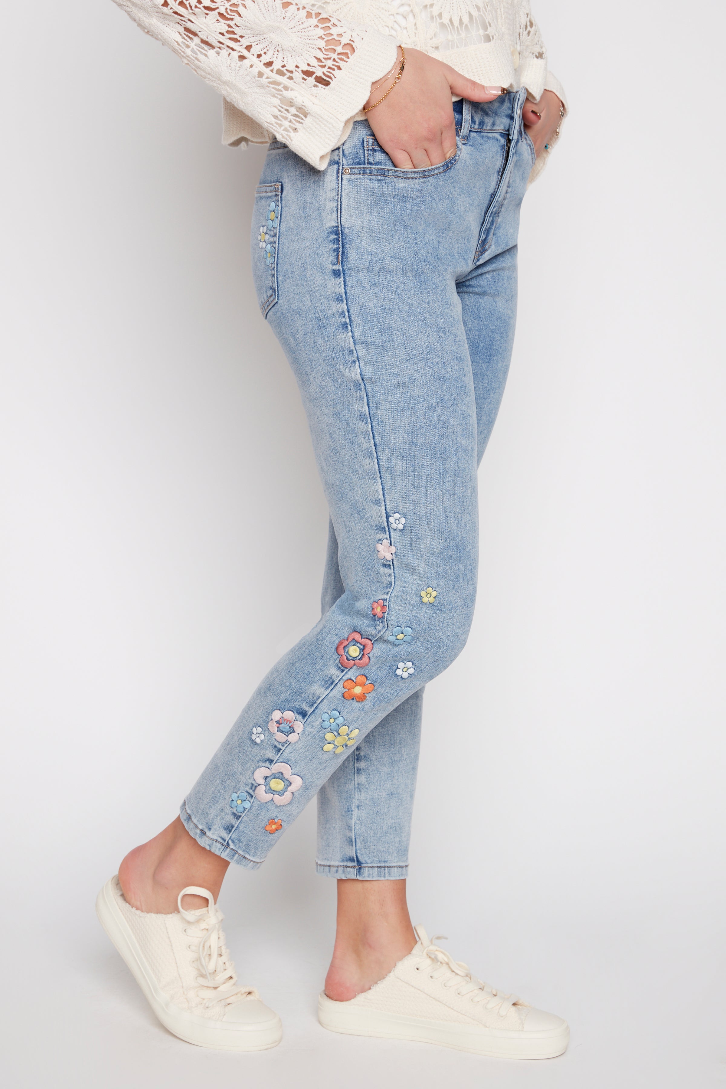 Slim leg jean with floral embroidery