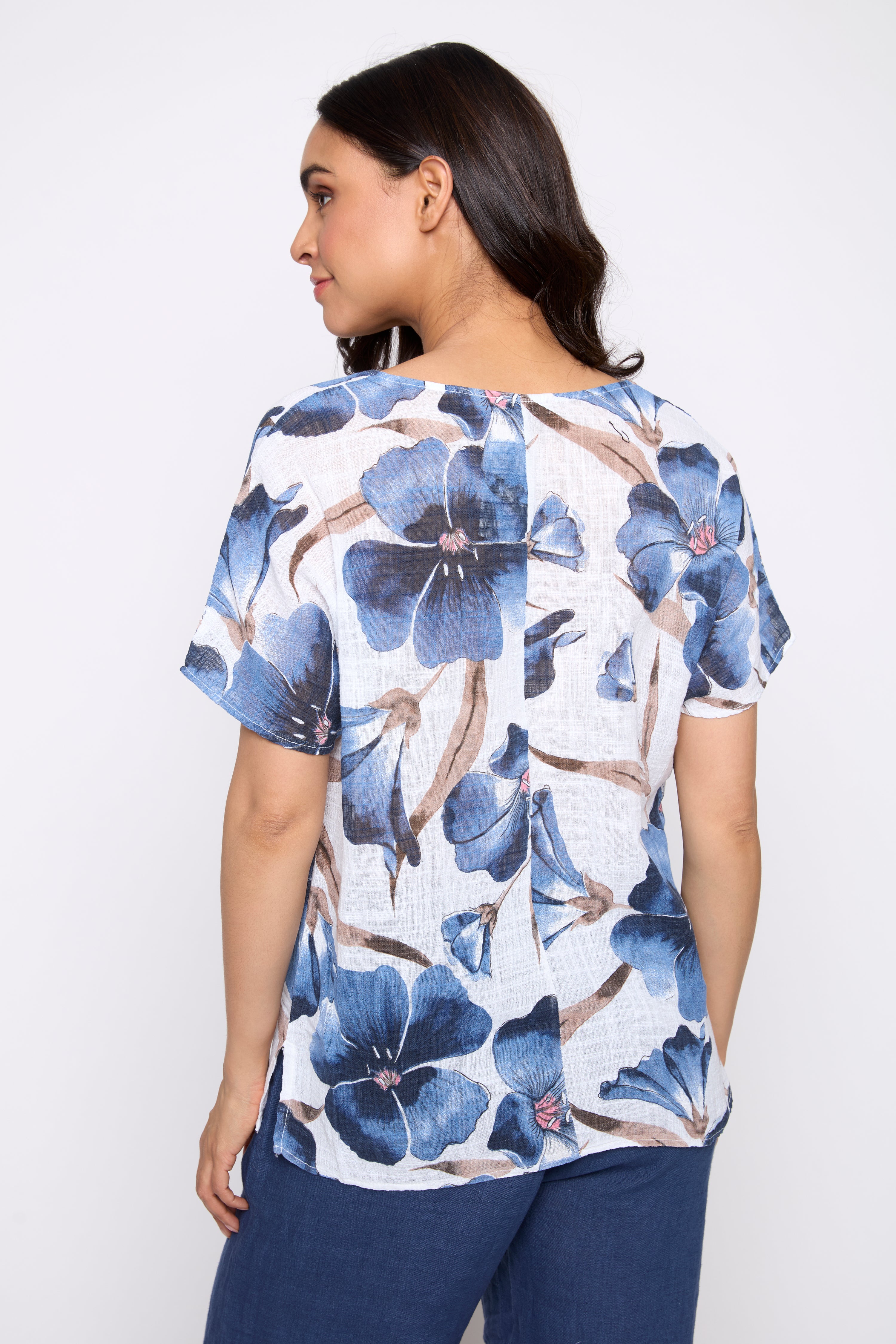 Le haut en gaze de coton imprimé floral moka