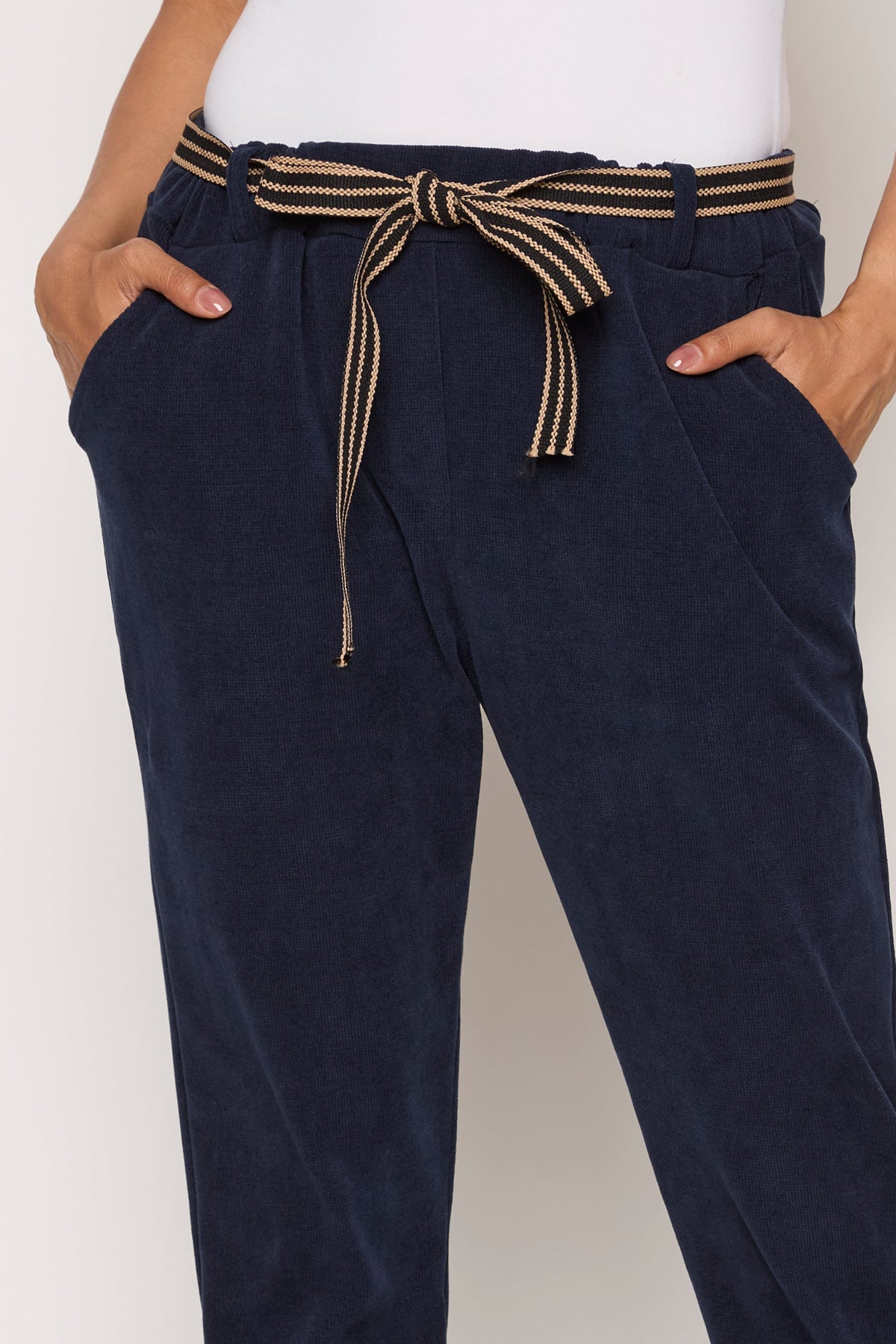 #Color_NAVY