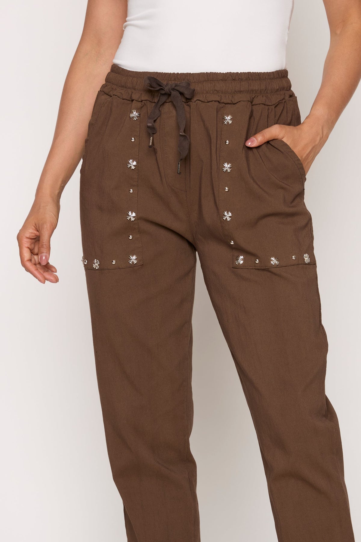 #Color_BROWN