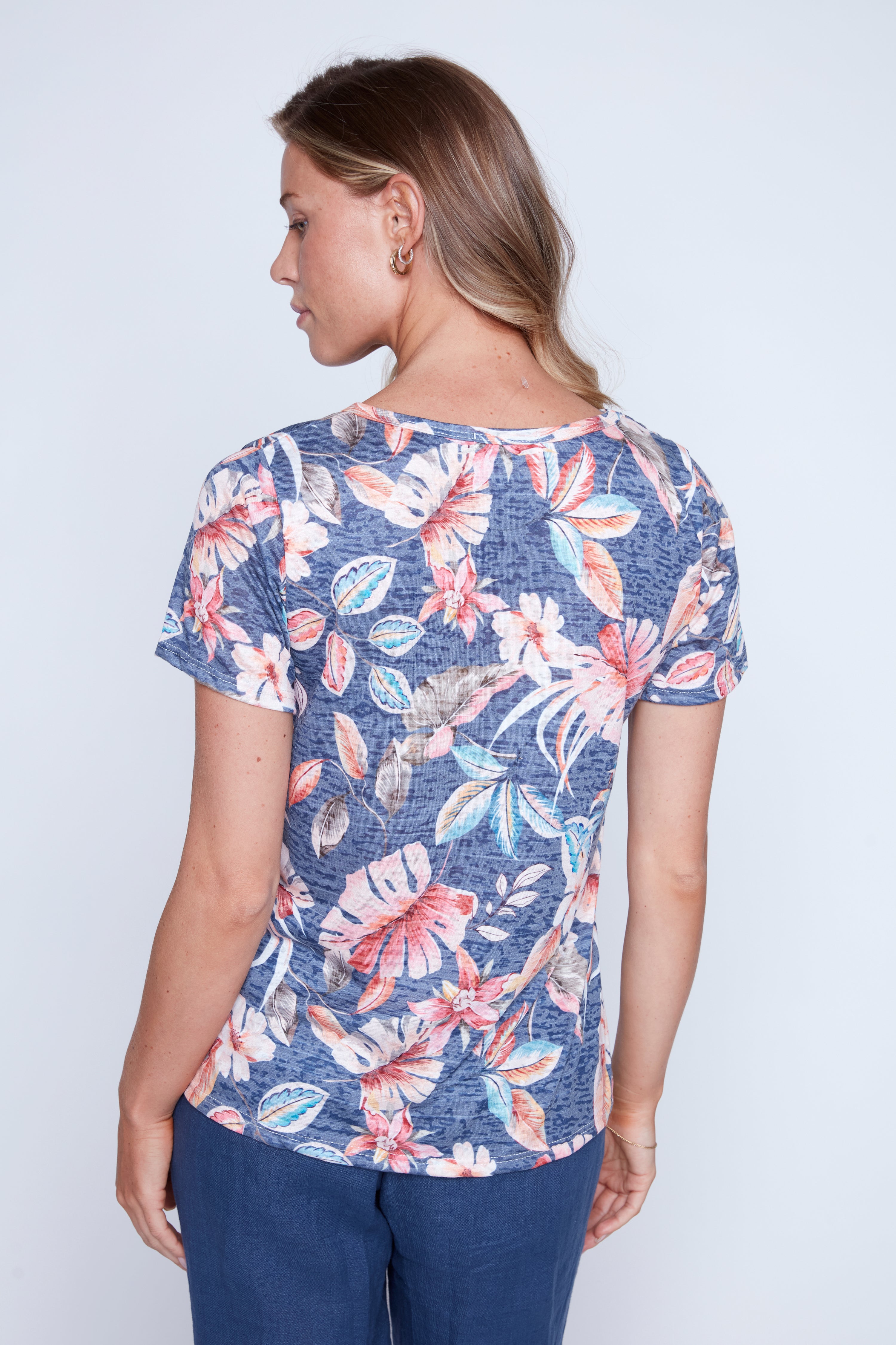 Tropical leaf print burn out t-shirt