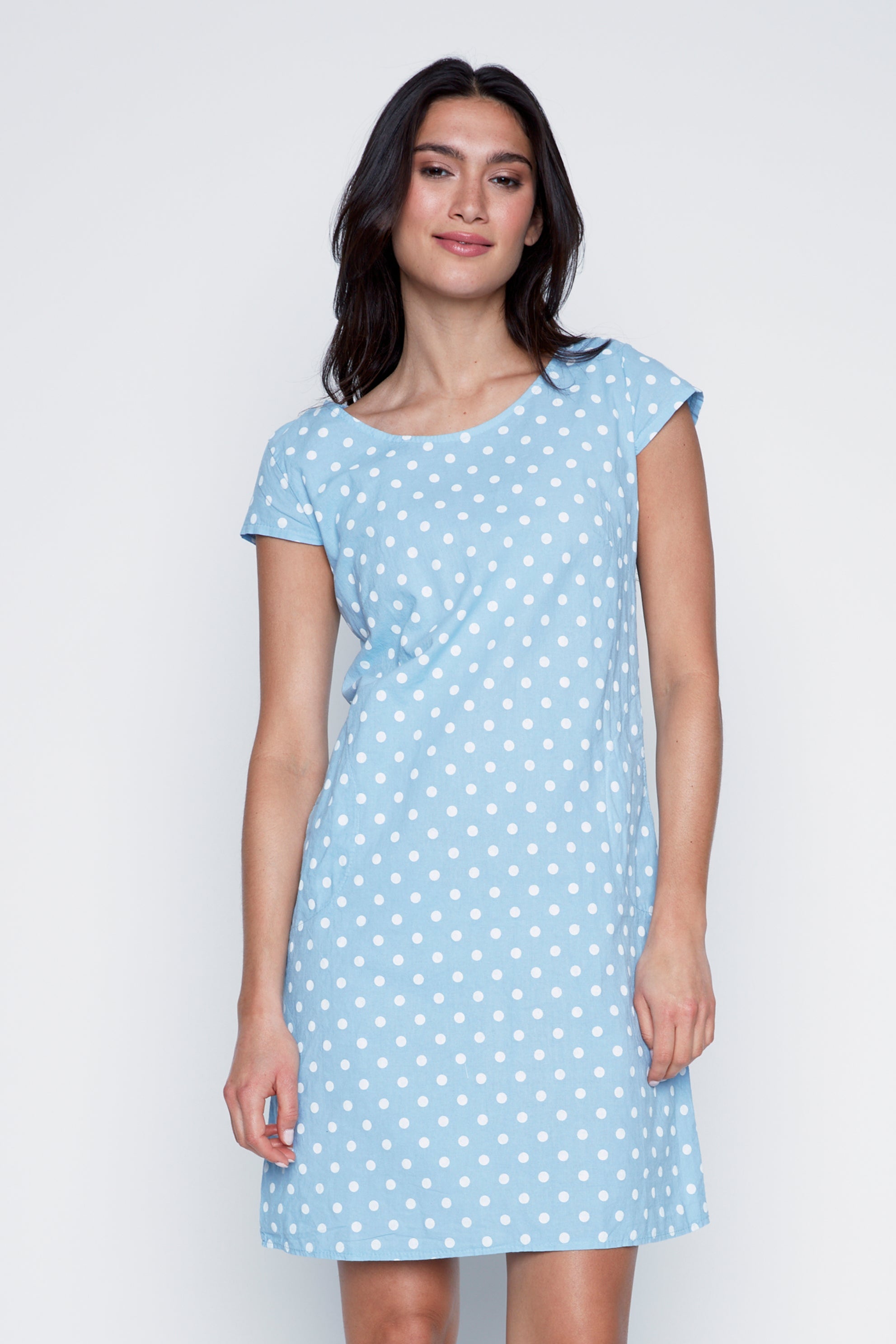 La robe en coton imprimé pois