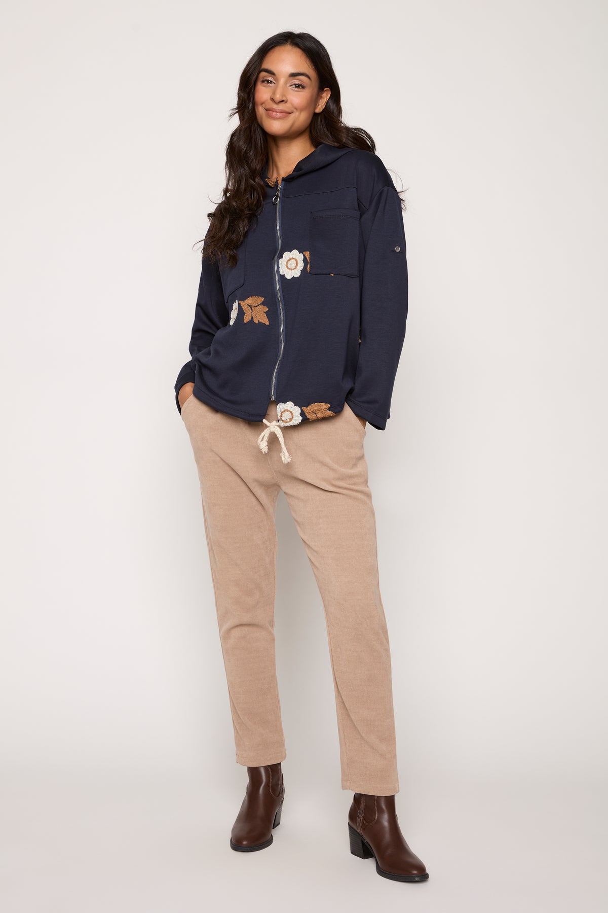 #Color_NAVY