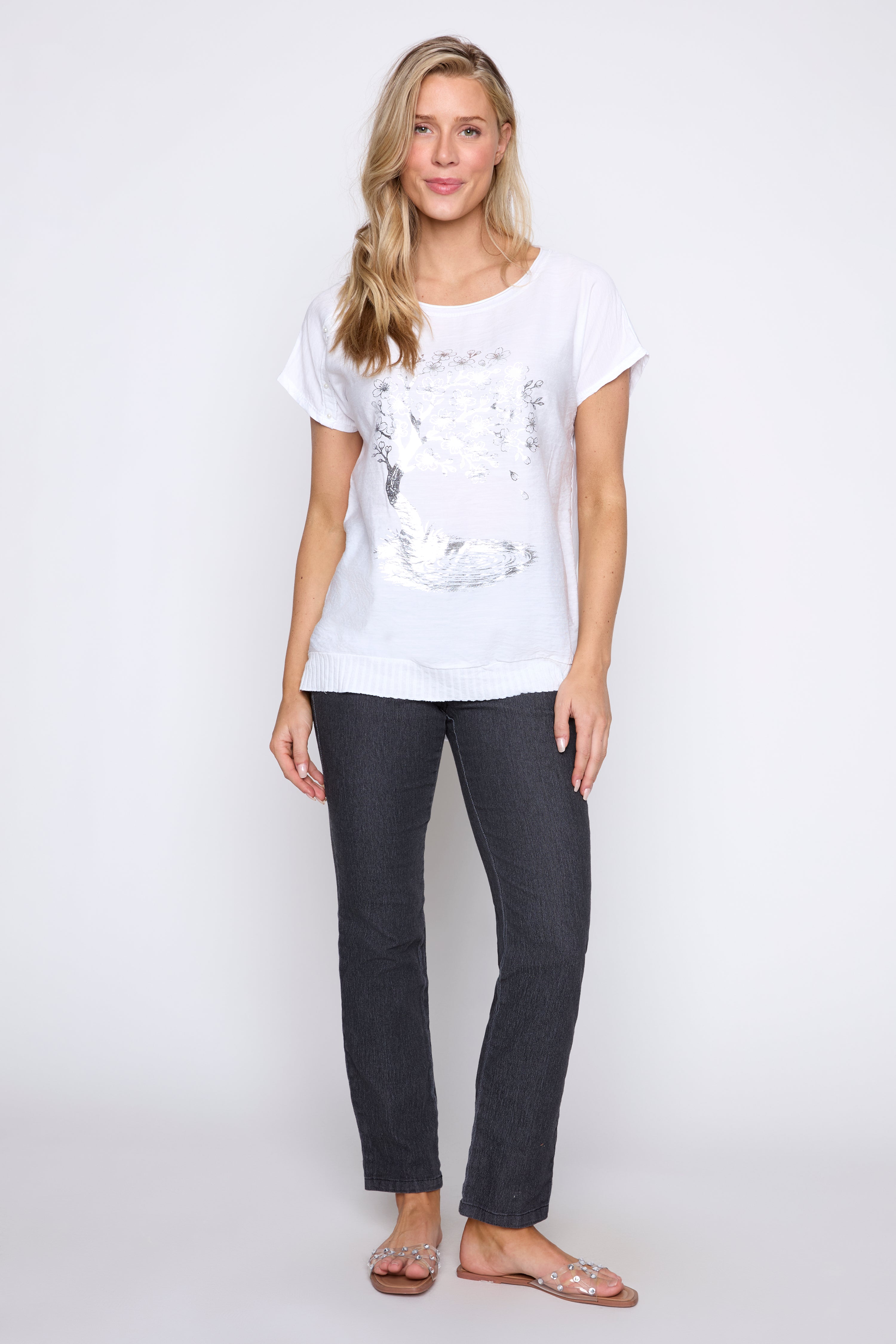 Le t-shirt à imprimé d’arbres métallisé