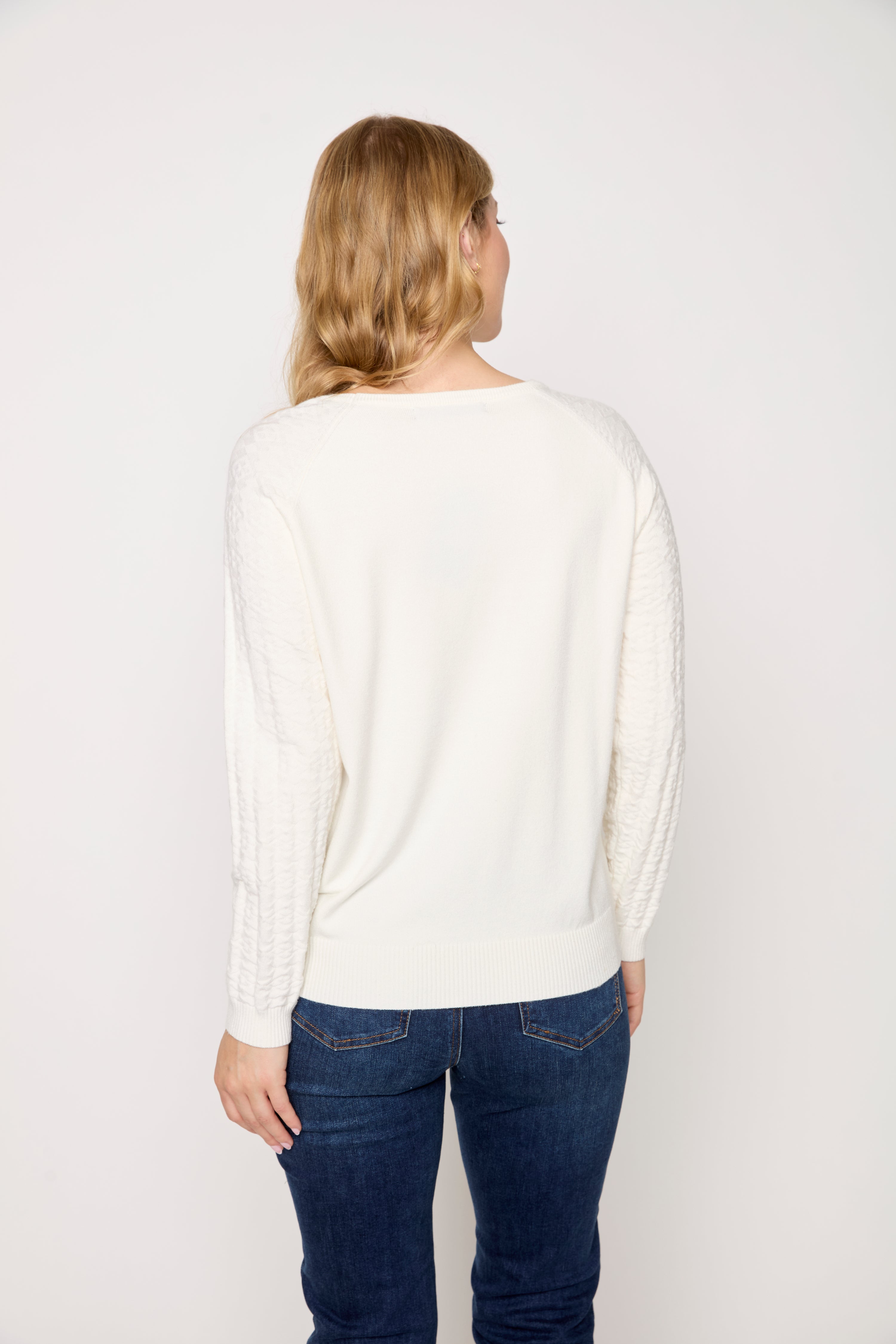 #color_IVORY