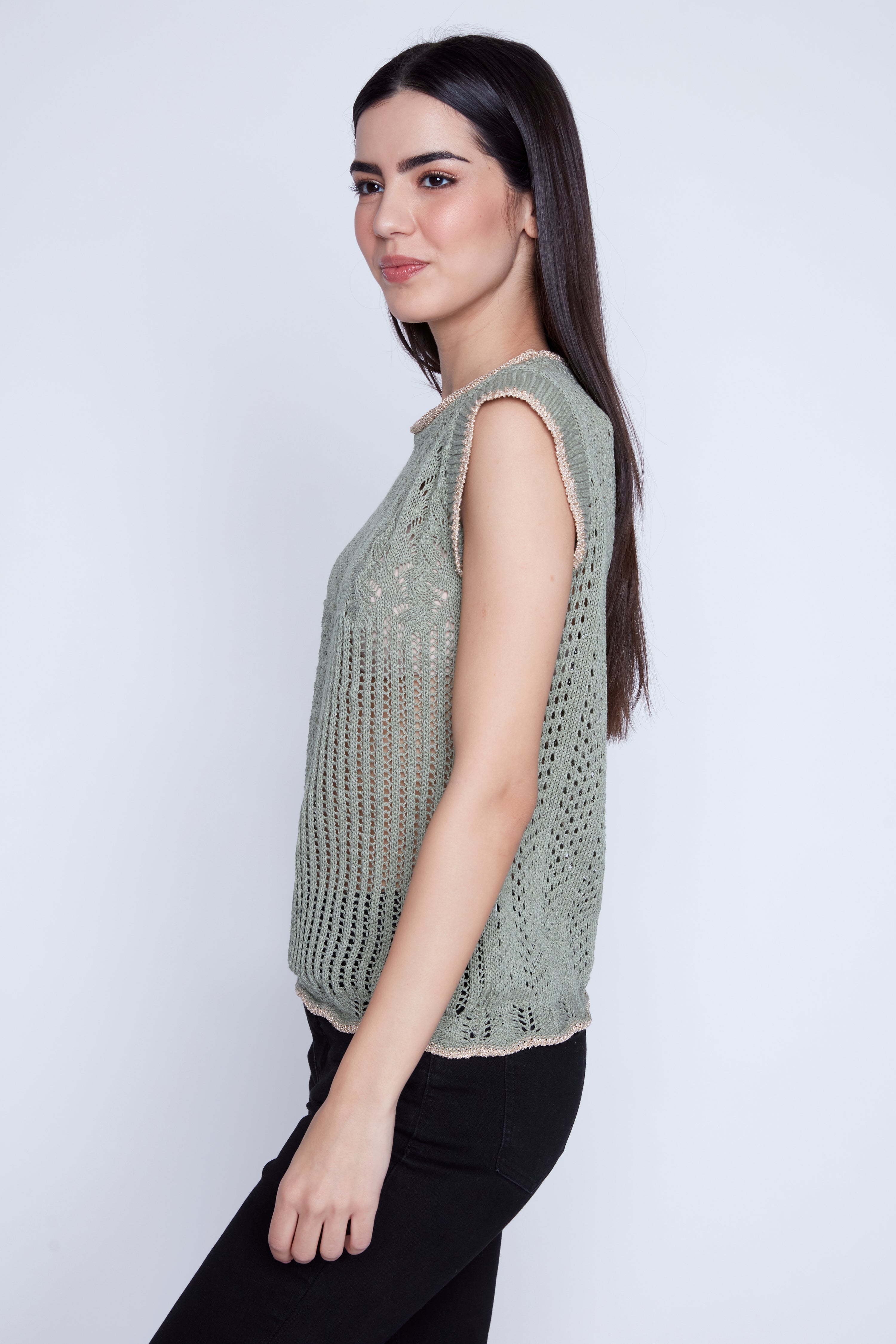 Le pull en crochet à détail patchwork