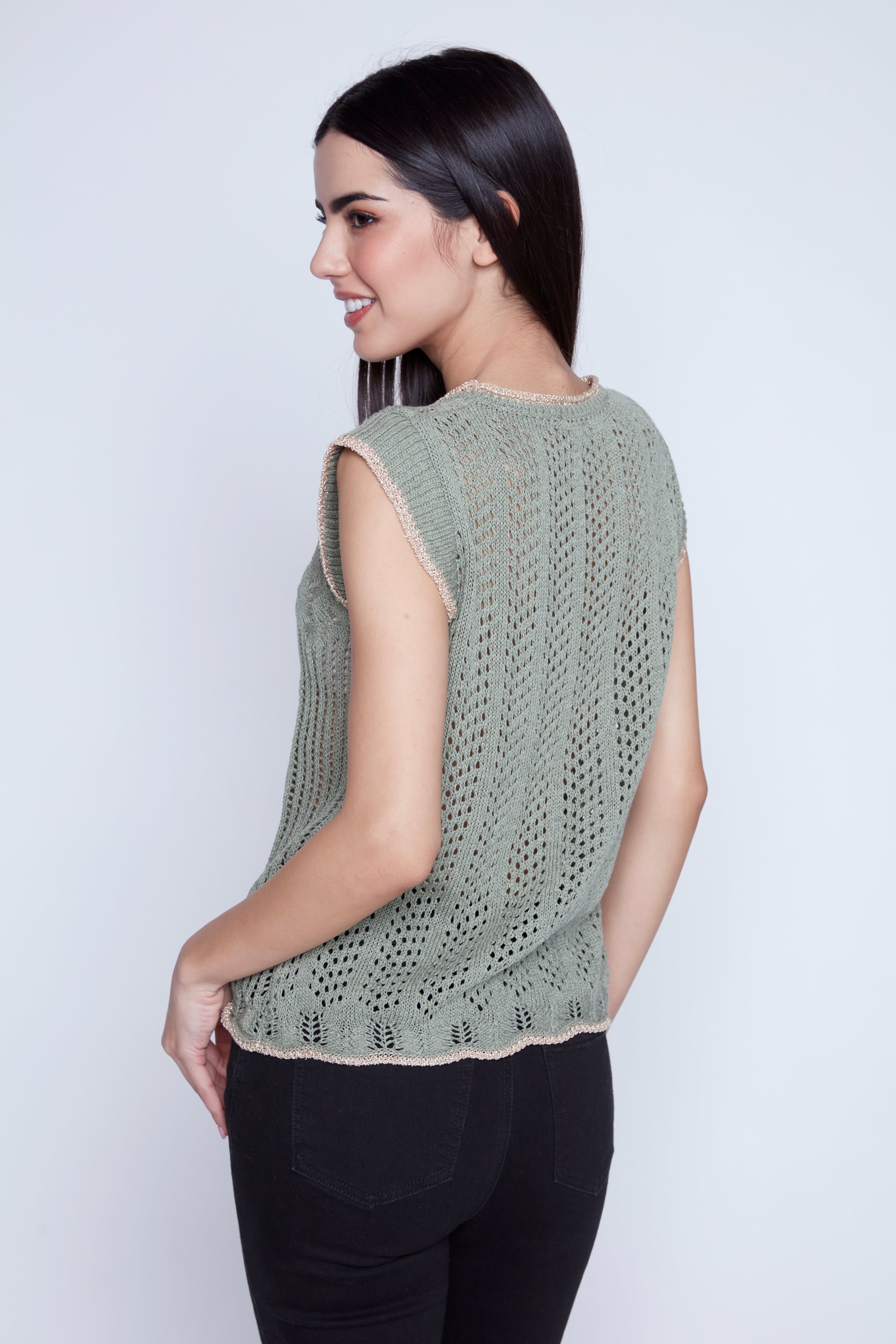 Le pull en crochet à détail patchwork