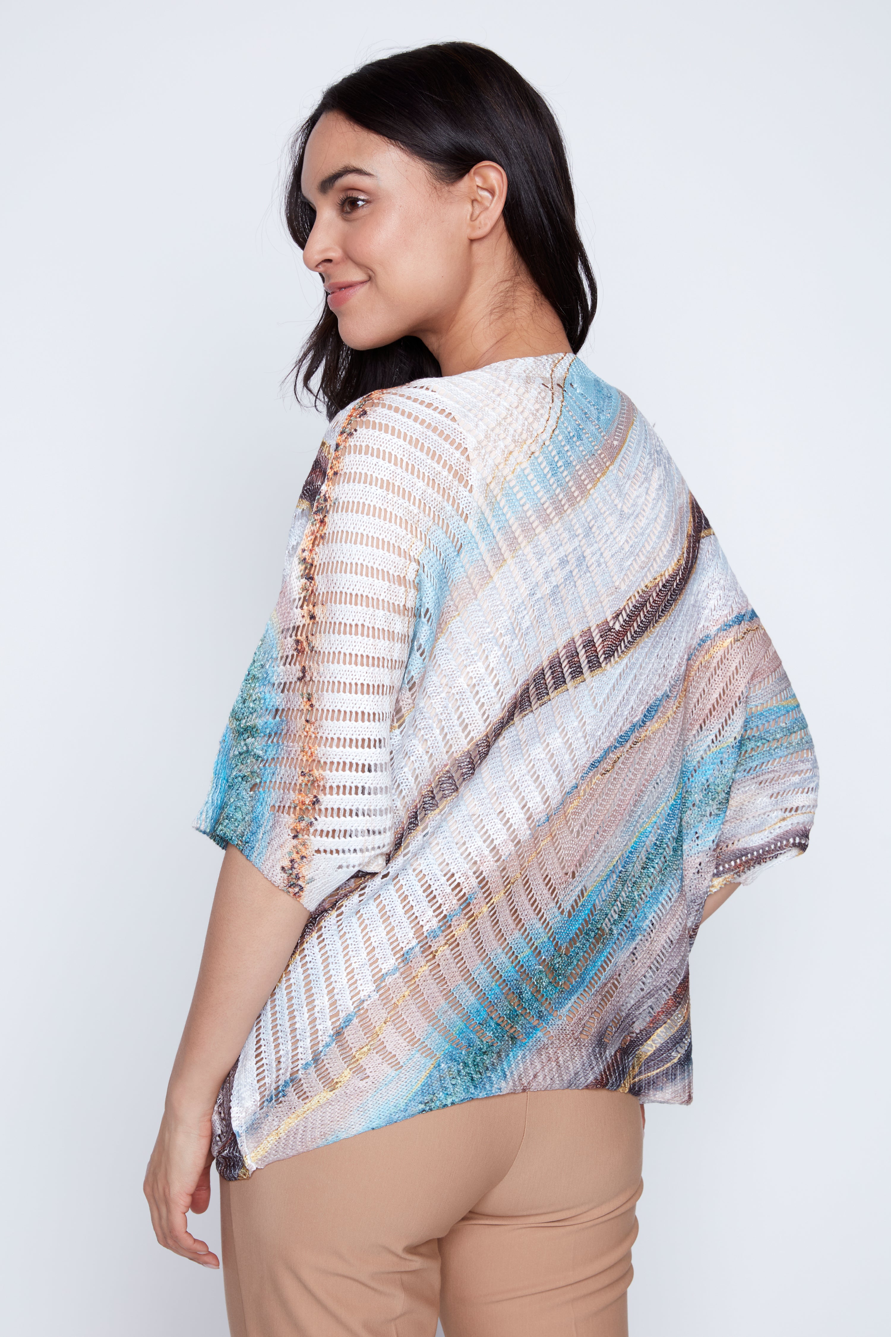 Le haut en crochet imprimé marbre