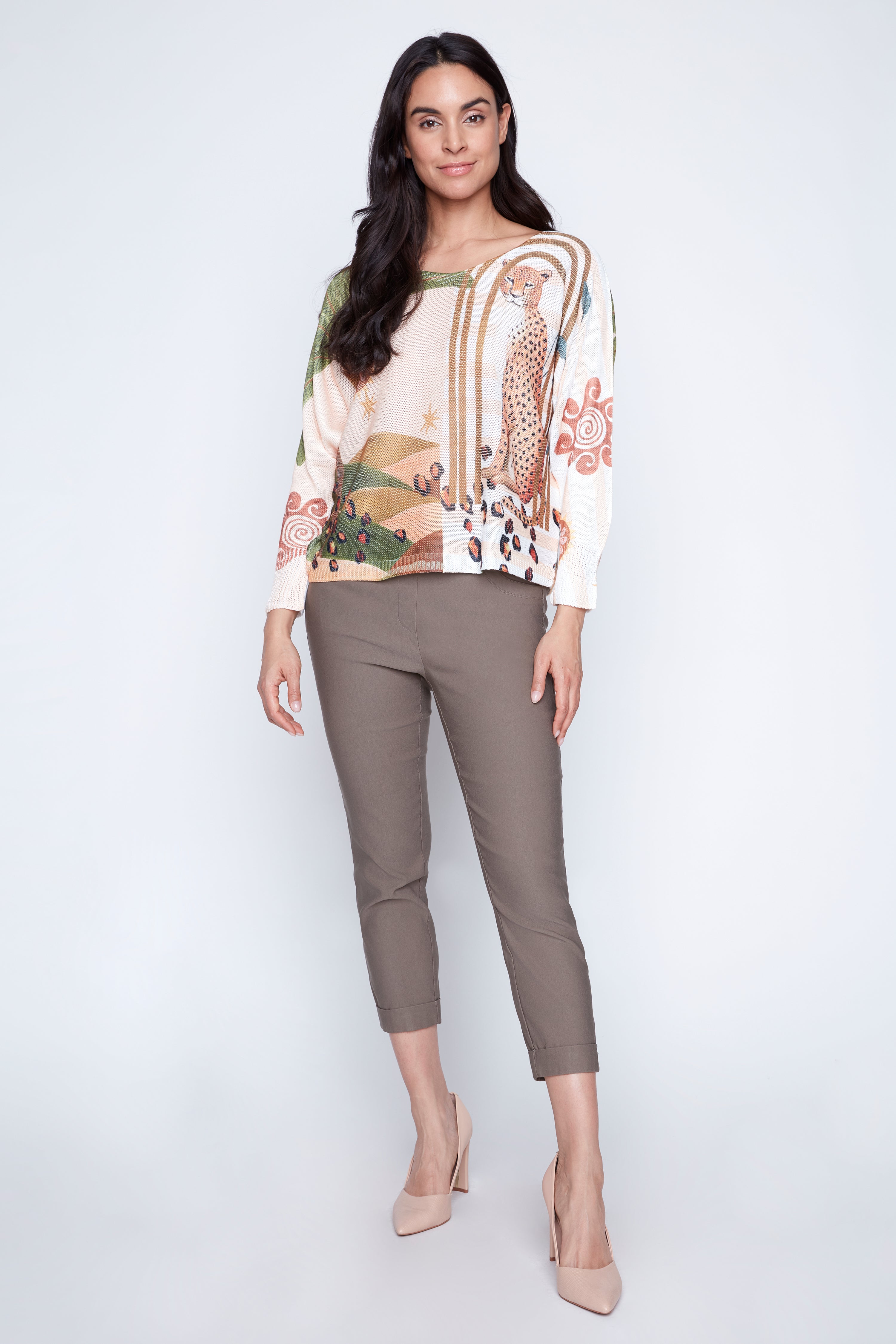 Le pull à imprimé tigre