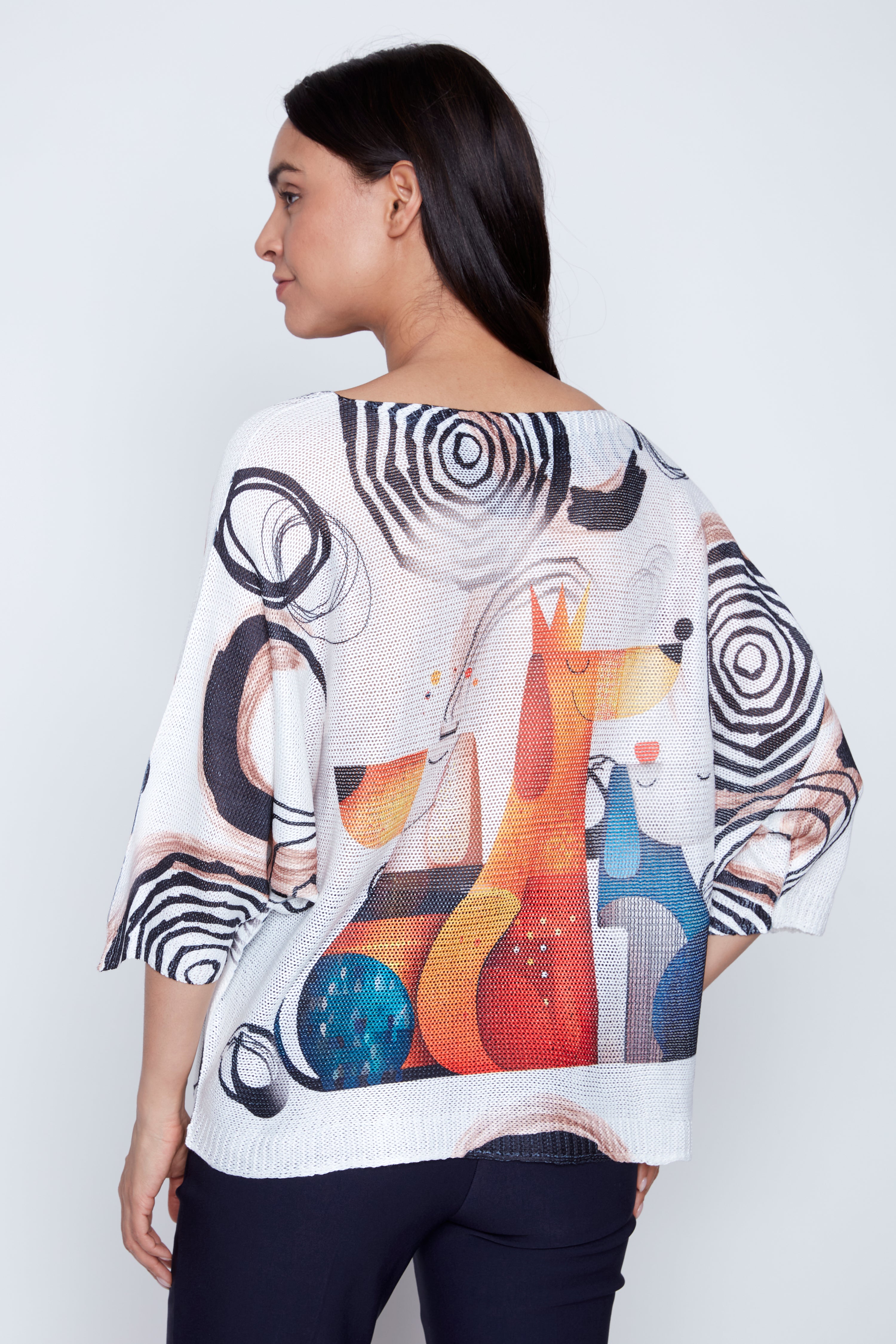 Le pull à imprimés de chiots