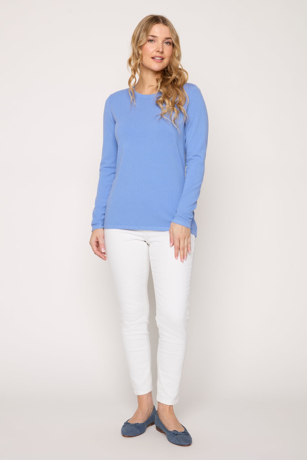 #Color_ROYAL