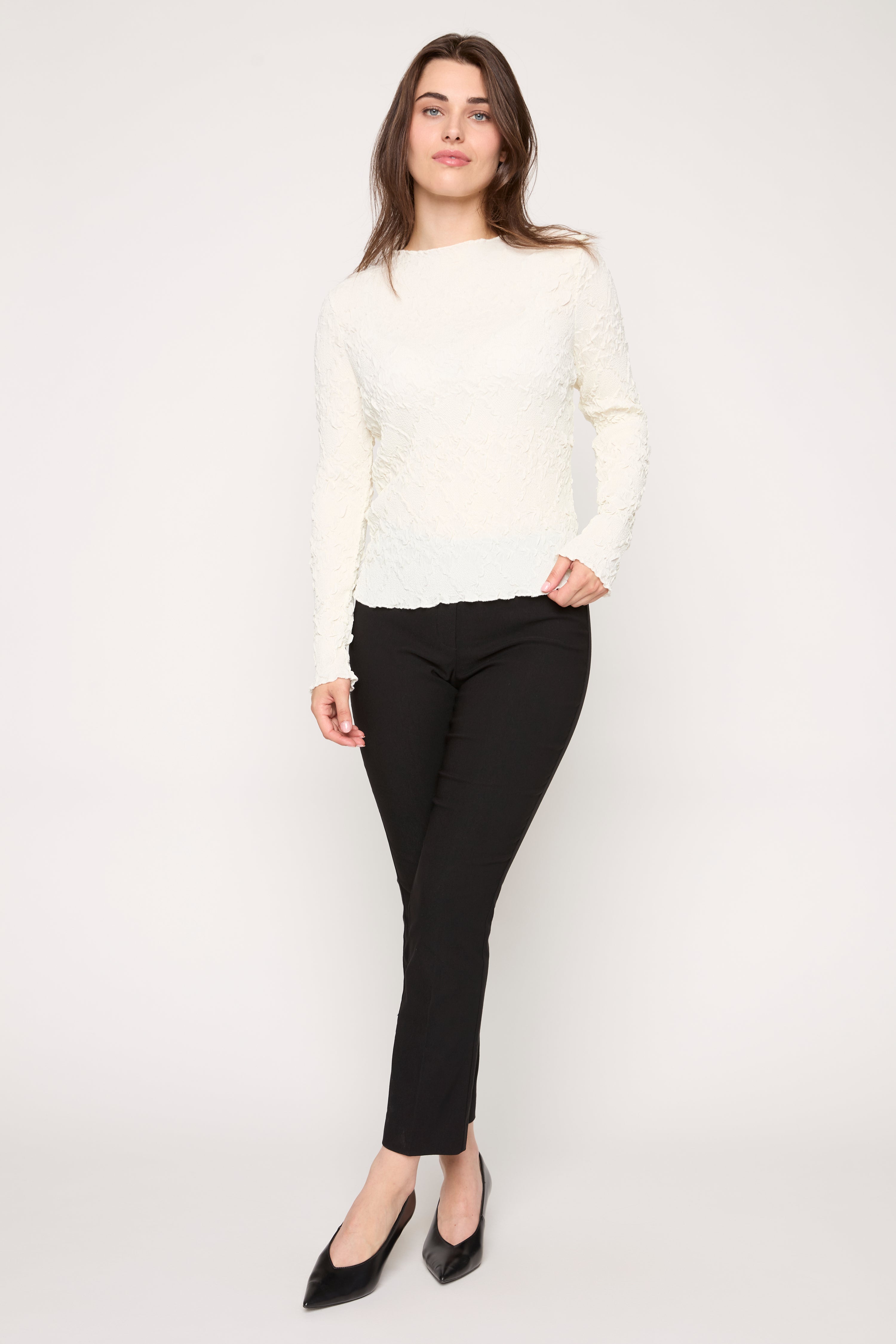 #Color_IVORY
