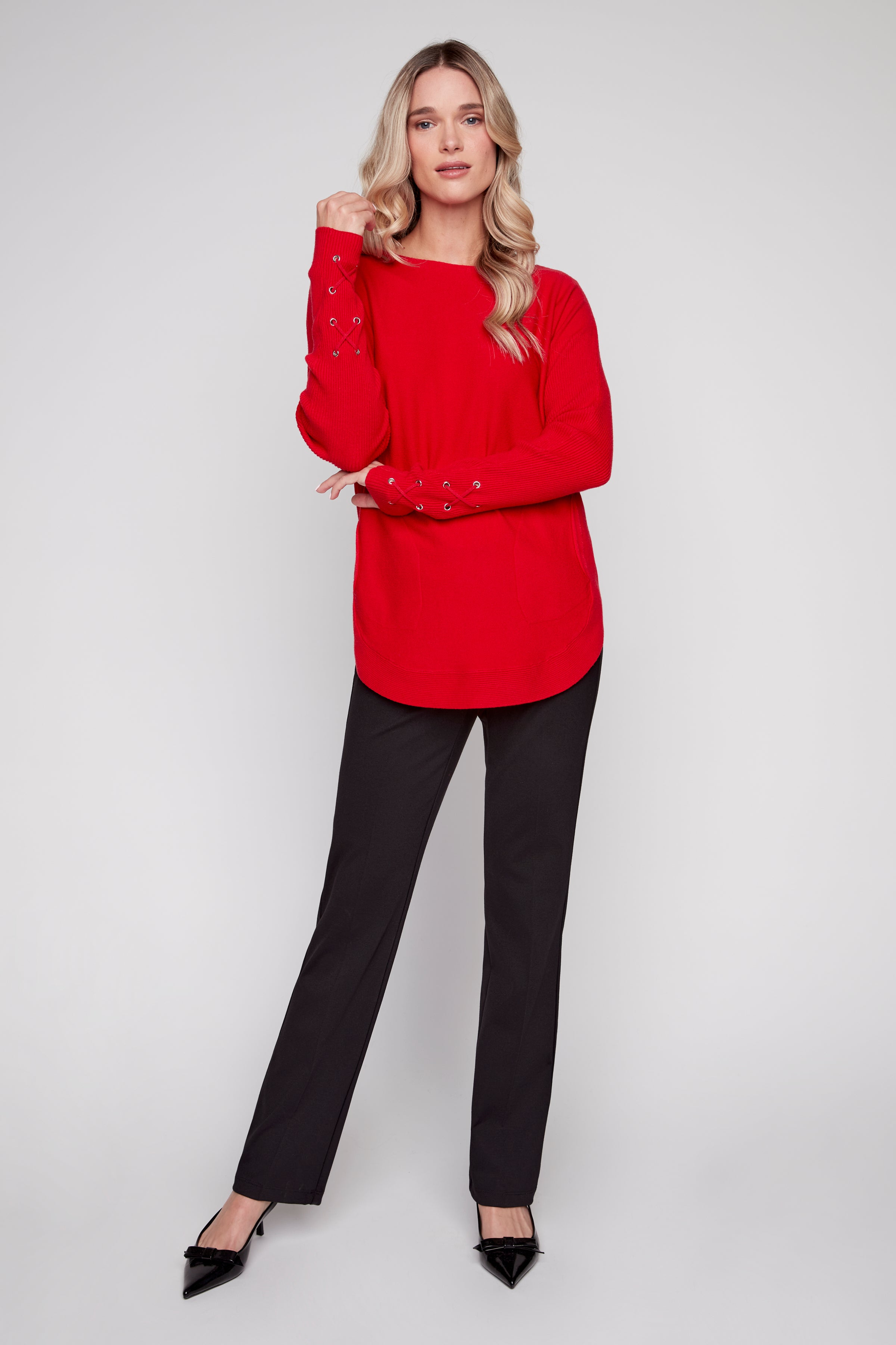 Solid tunic with pockets