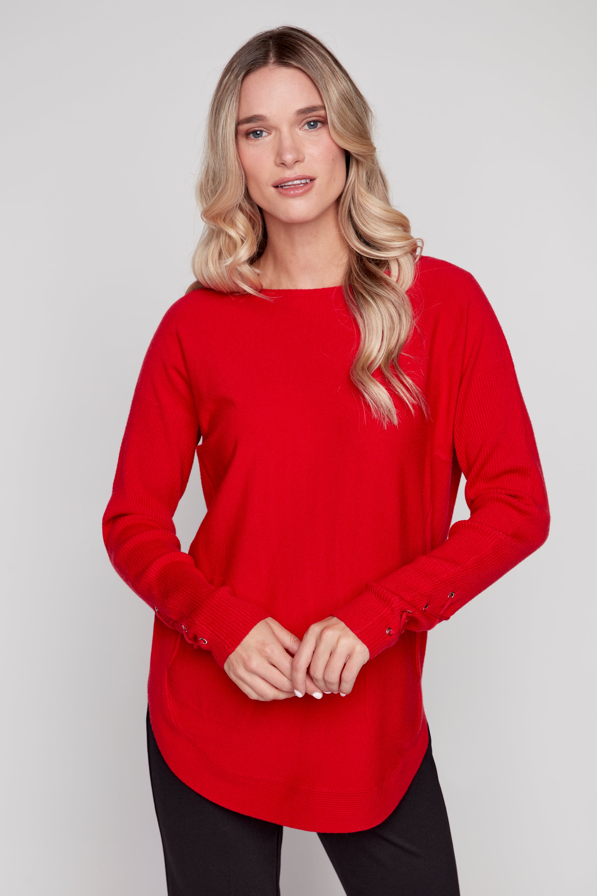 Solid tunic with pockets