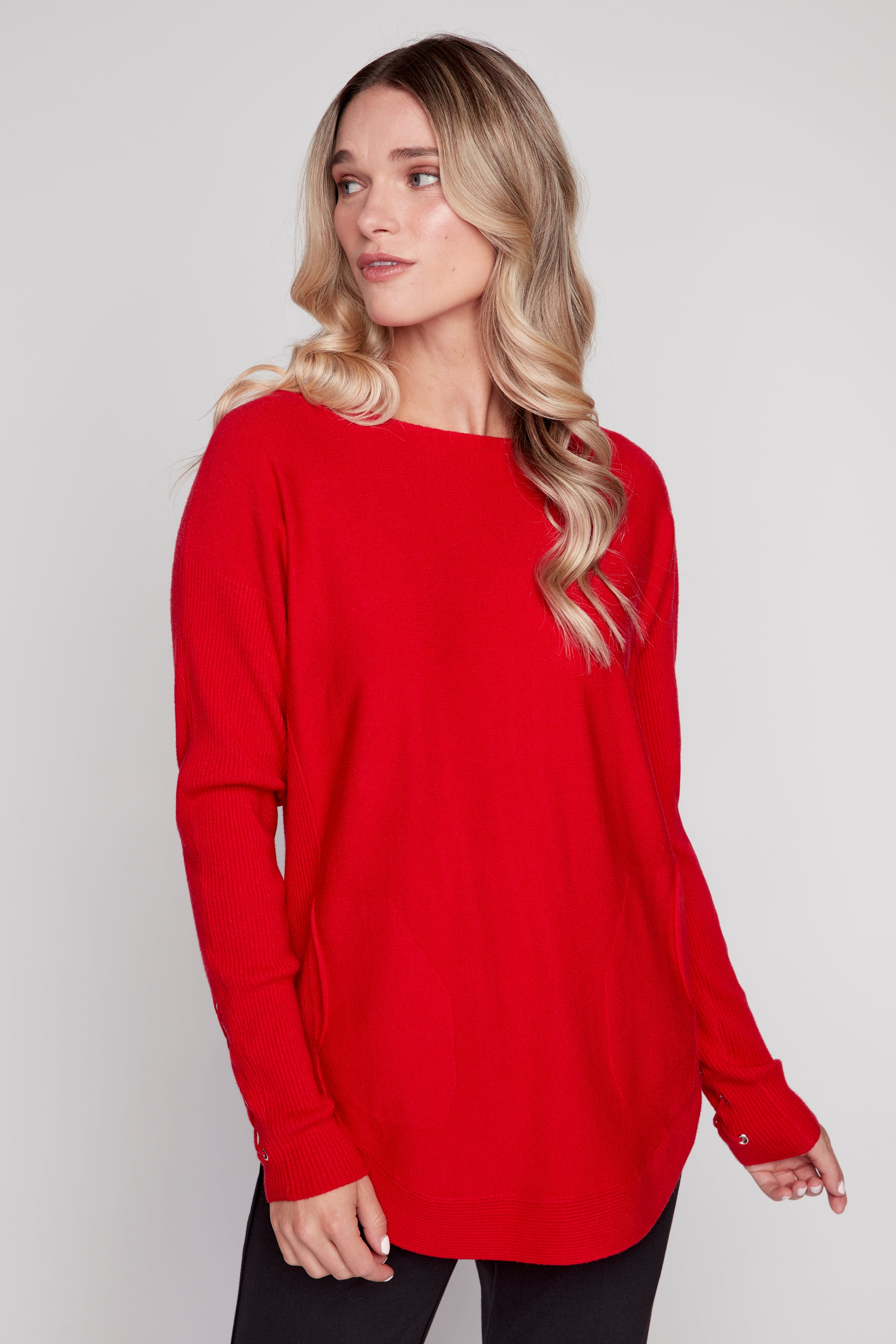 Solid tunic with pockets