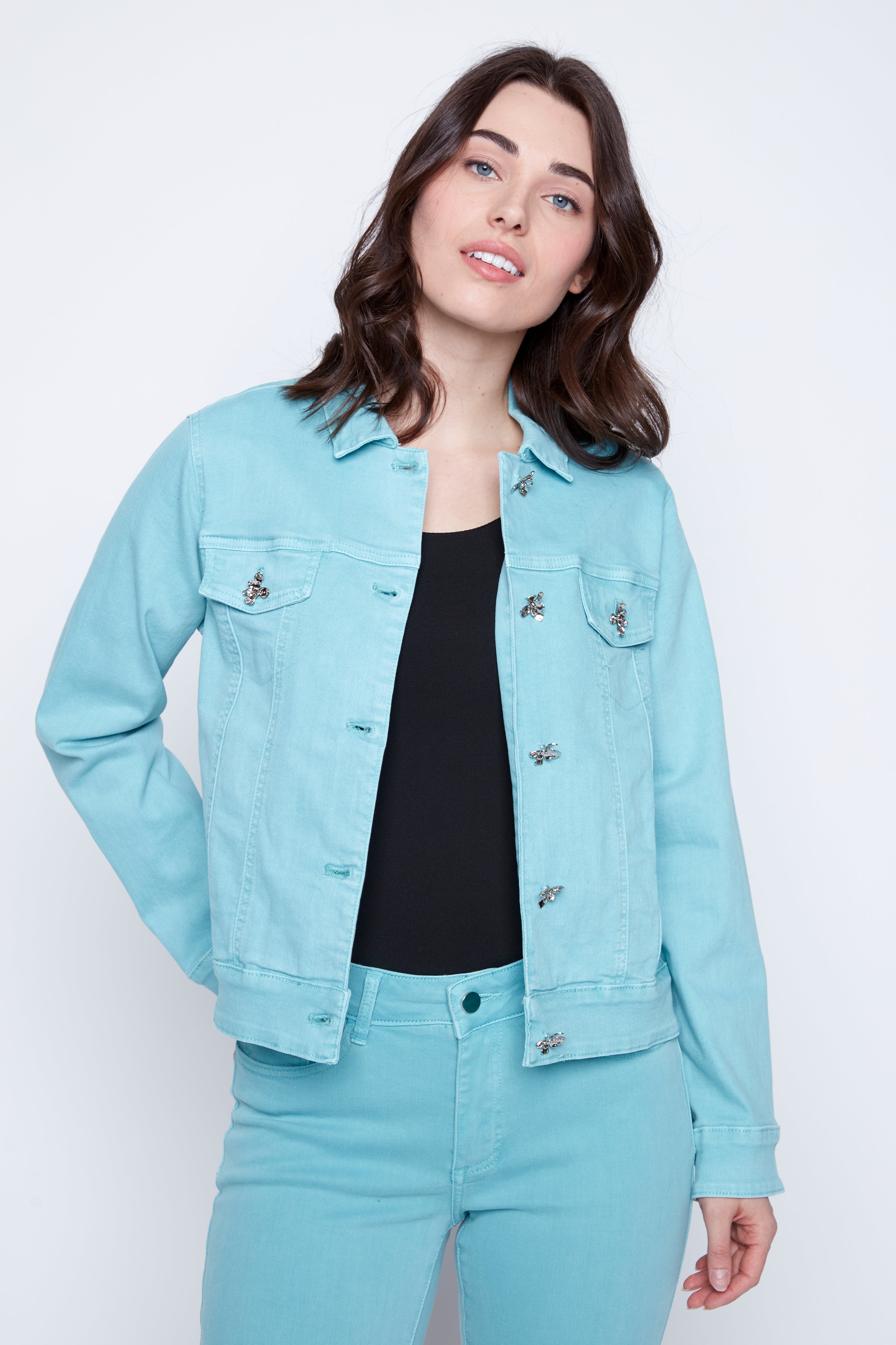 La veste en denim colorée