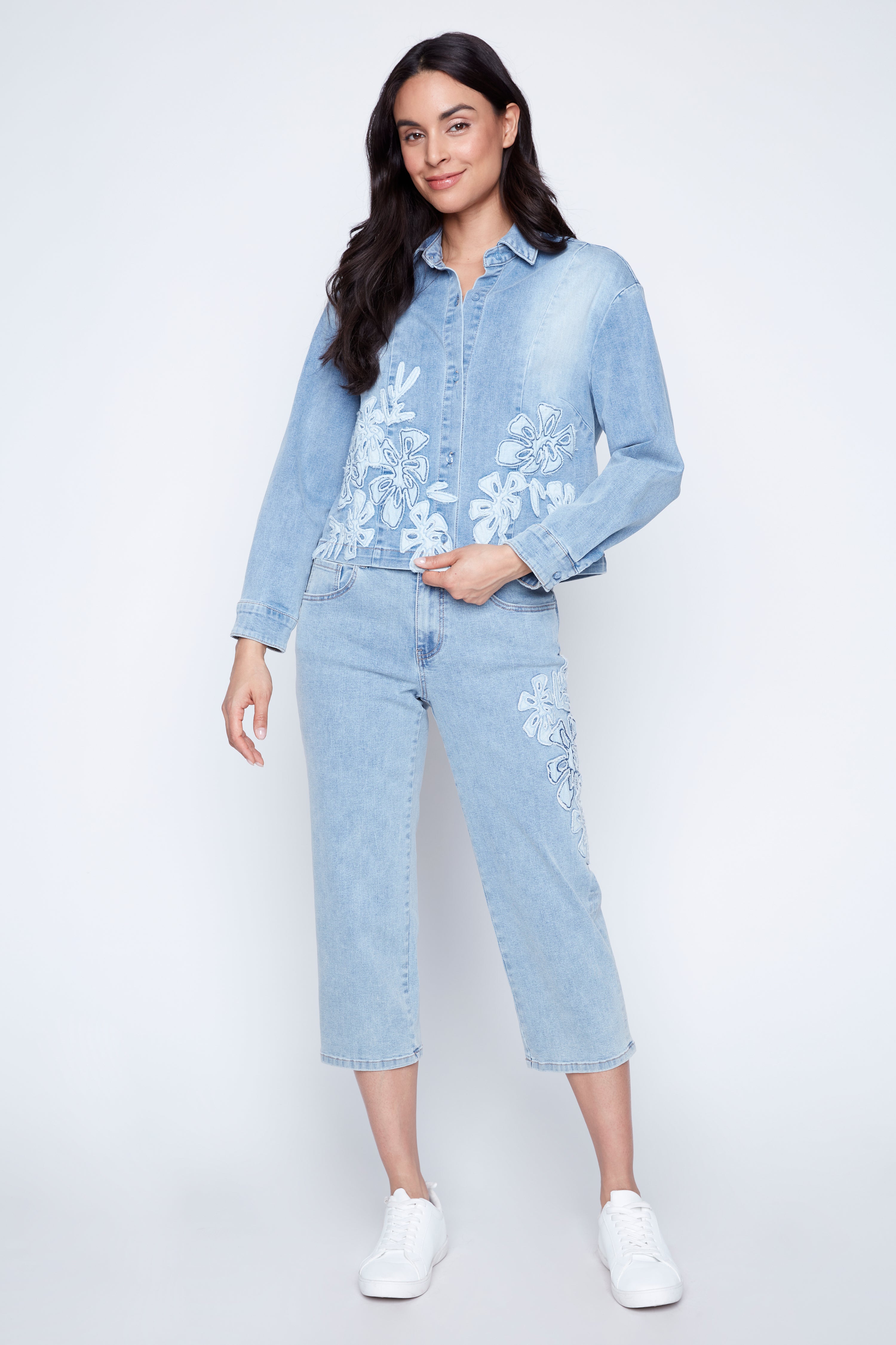 La veste en denim à application de feuille