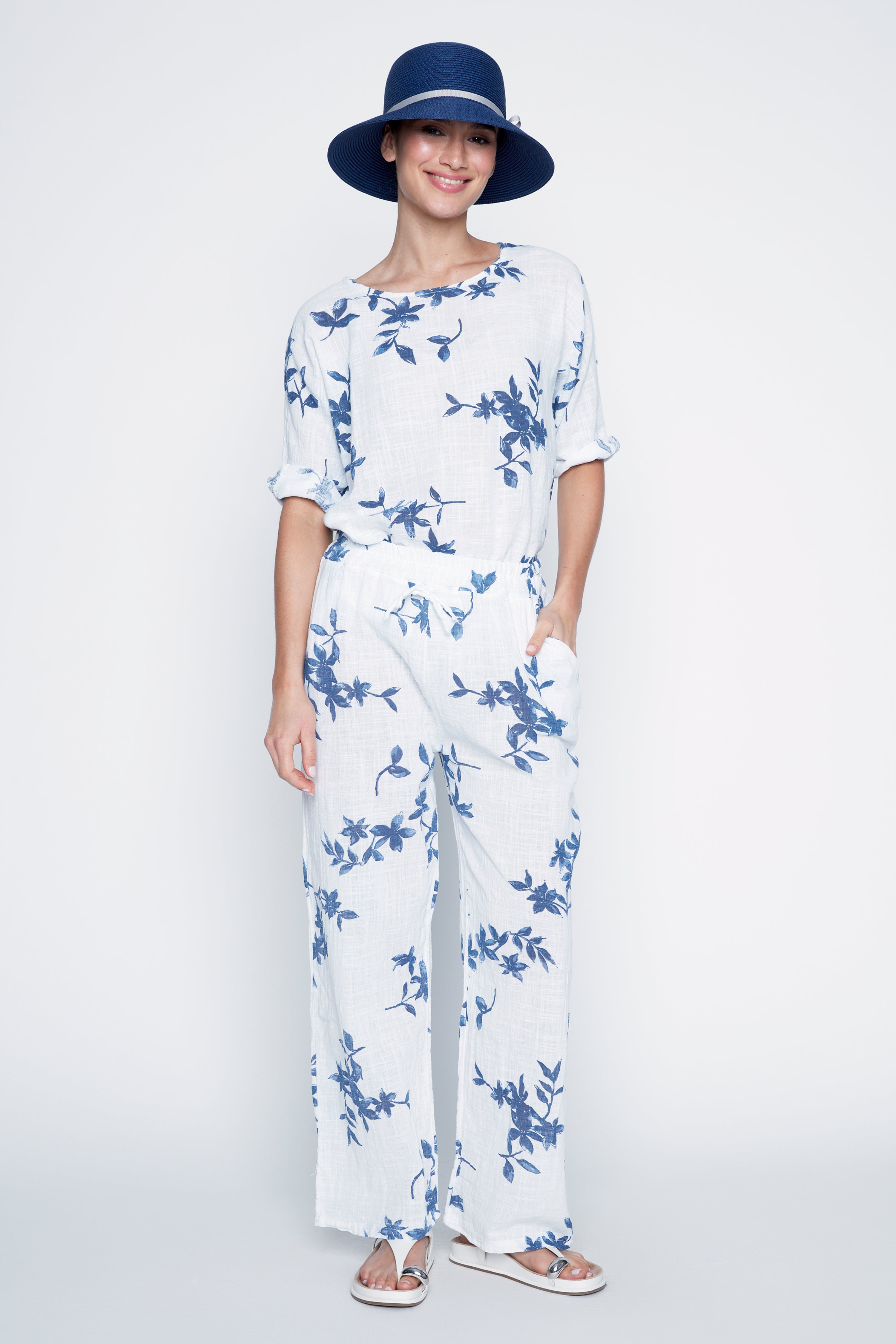 Pull on floral print cotton pant