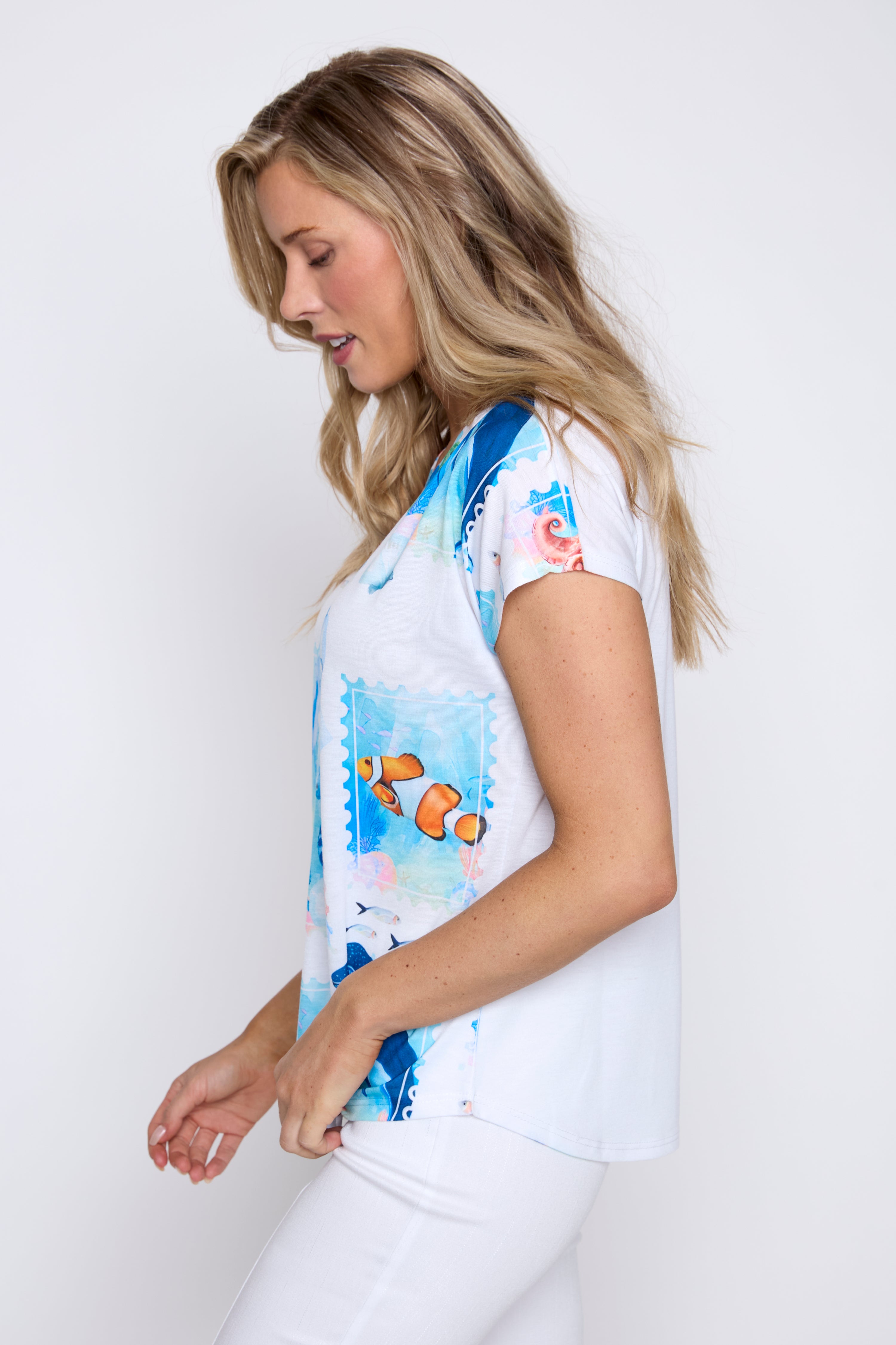 Le t-shirt imprimé à motif océan